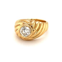 Diamond Solitaire 18 Karat Yellow Gold Ring, circa 1980s