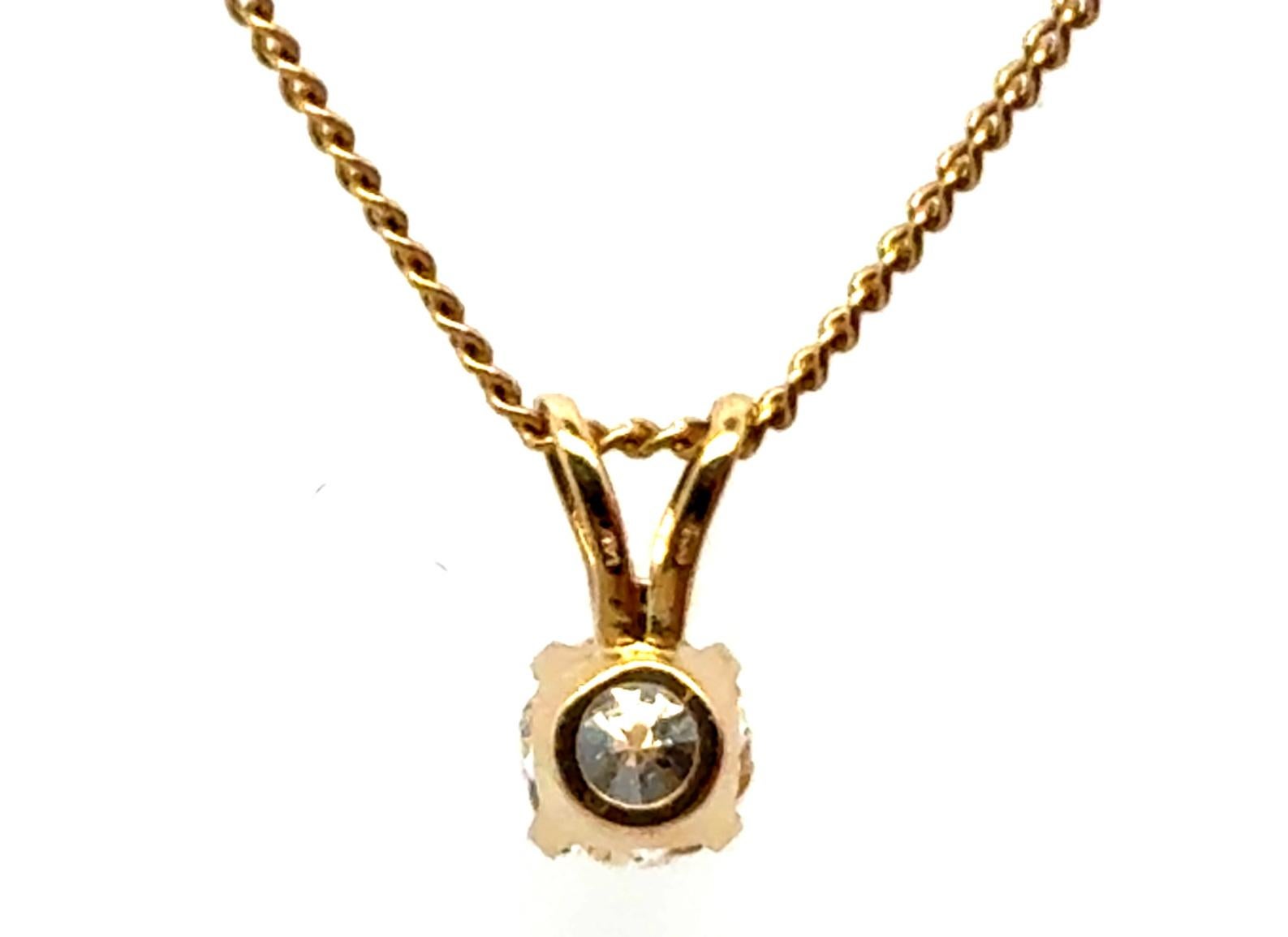 Pendentif diamant solitaire Brilliante .36ct Mined Round Brilliant 14K Yellow Gold Excellent état - En vente à Dearborn, MI
