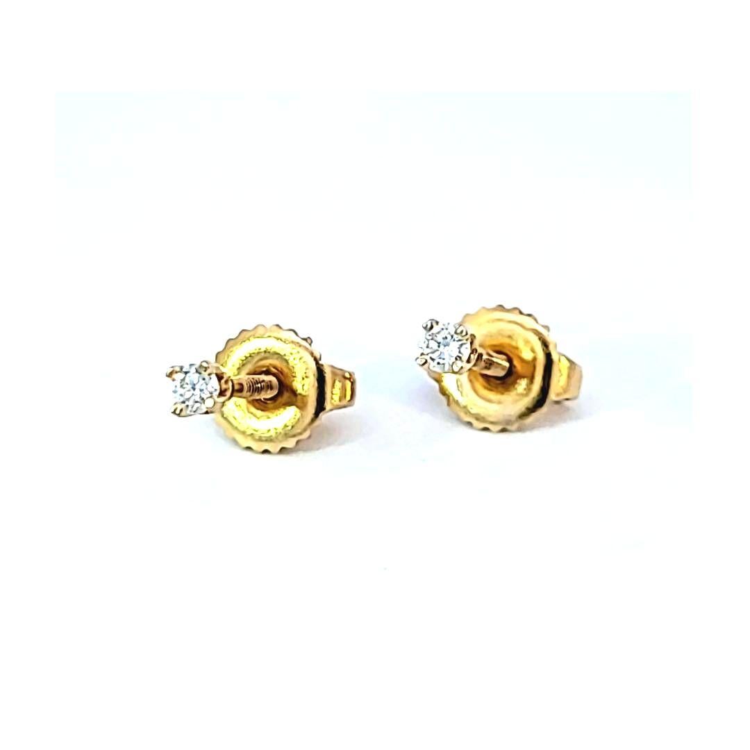 Taille ronde Boucles d'oreilles solitaires en diamant en vente