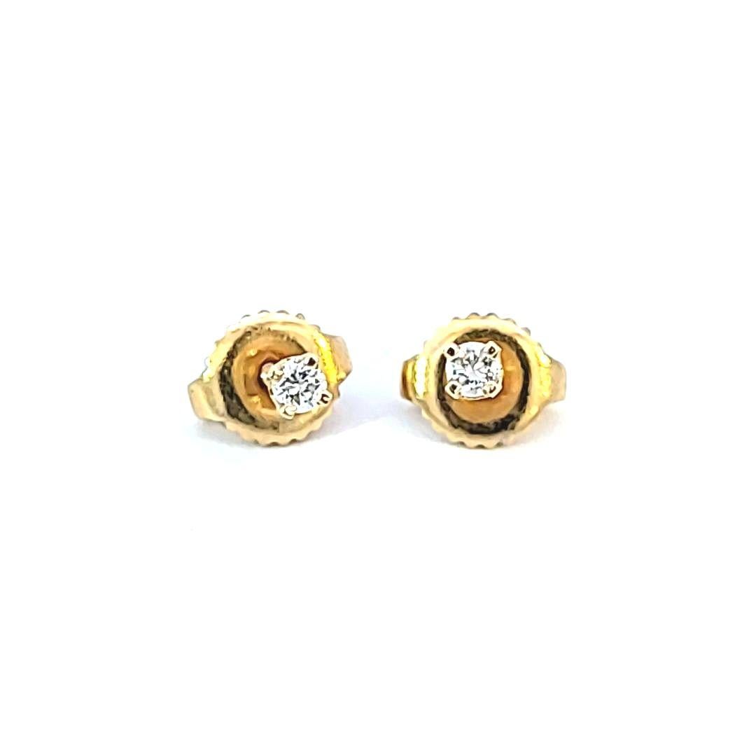 Diamond Solitaire Earrings In Good Condition For Sale In Dallas, TX