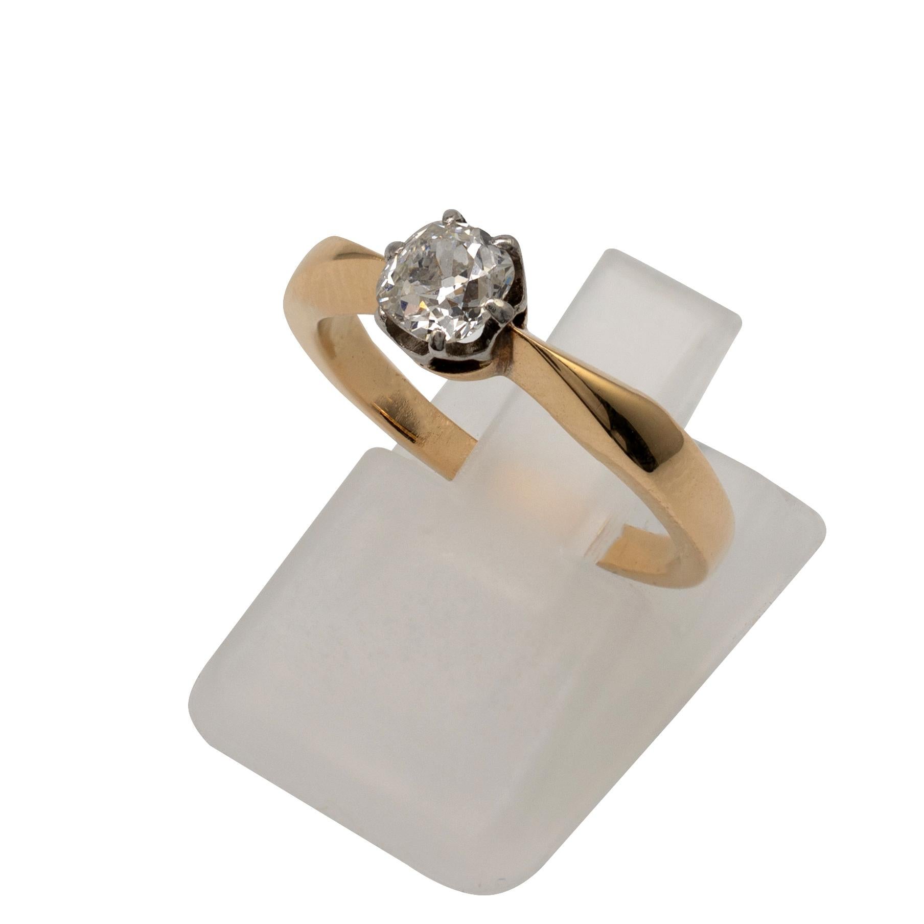 Diamond Solitaire Engagement Ring 0.50 Carat, 18 Karat Yellow Gold 2