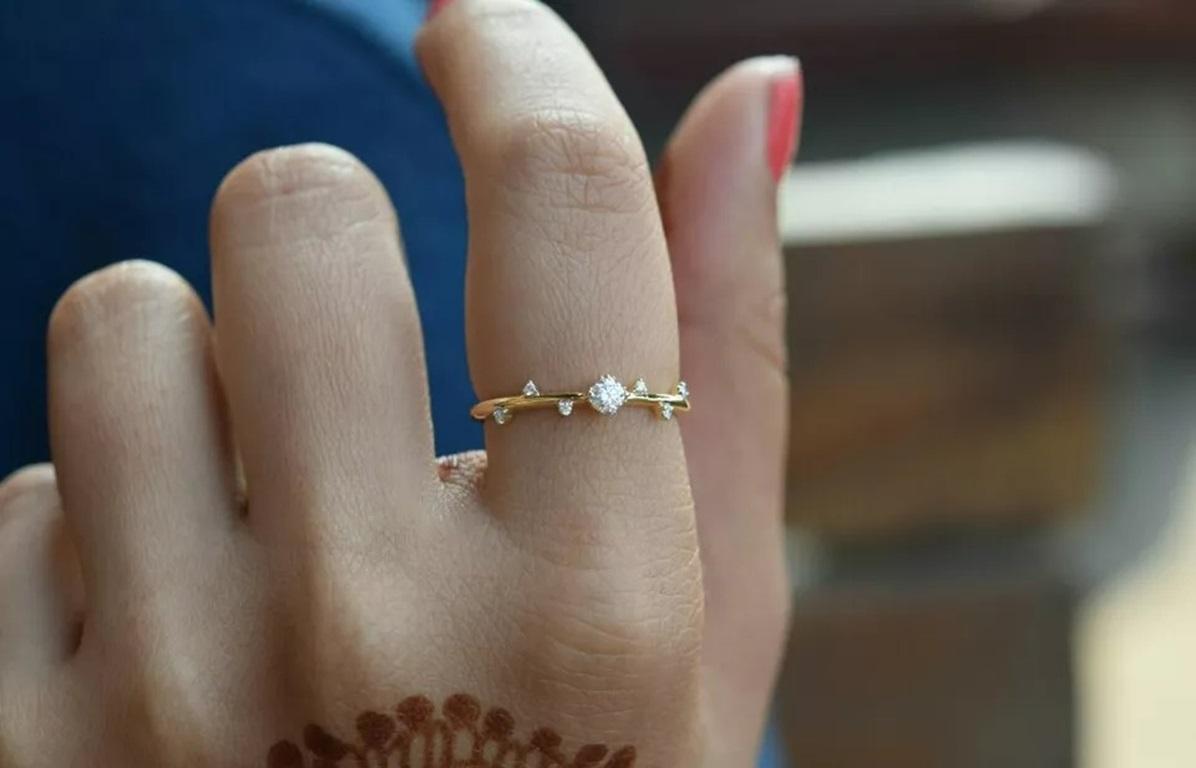 Bague de fiançailles solitaire en or massif 14 carats avec diamant Neuf - En vente à Chicago, IL