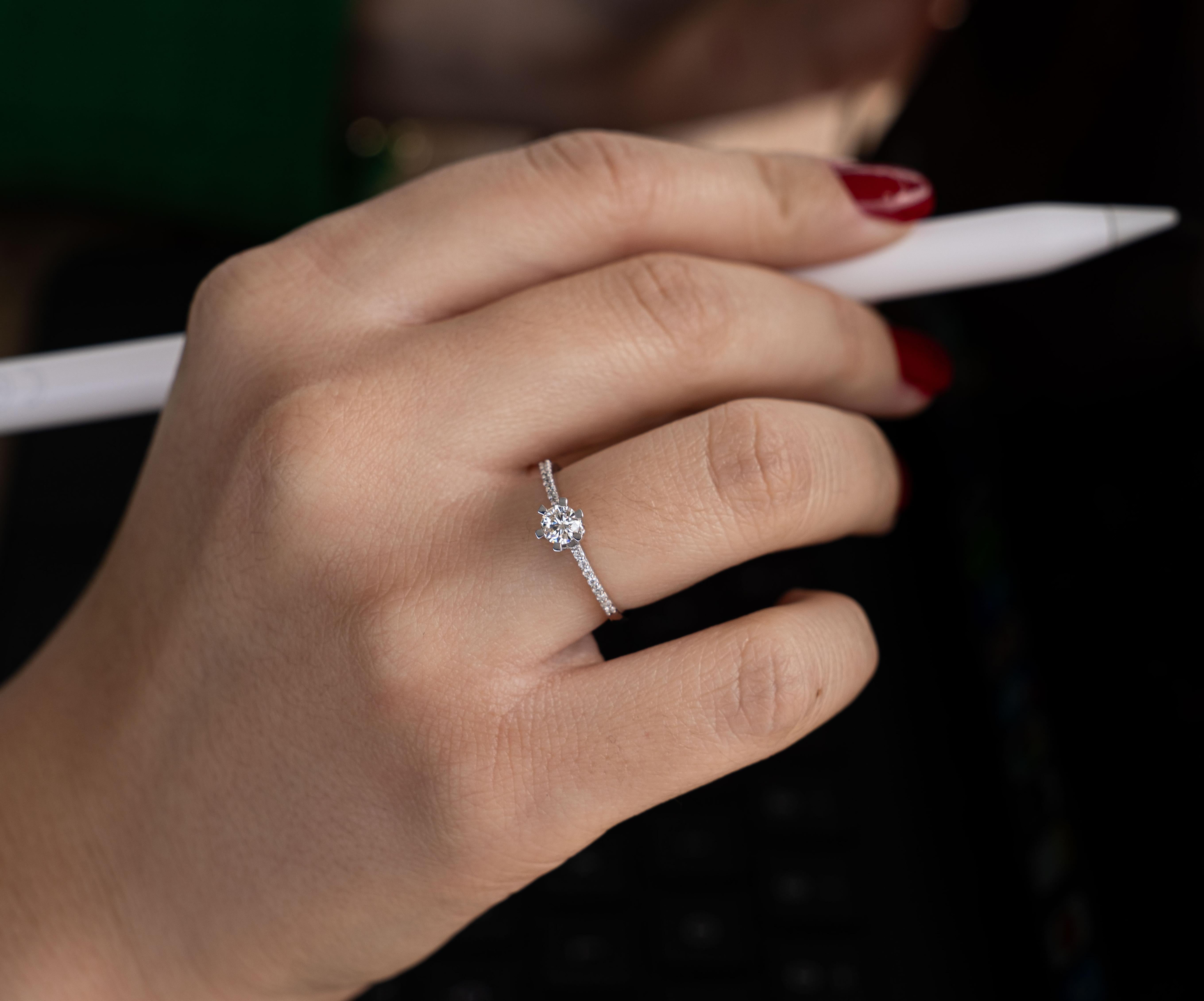 For Sale:  Diamond Solitaire Engagement Ring 3