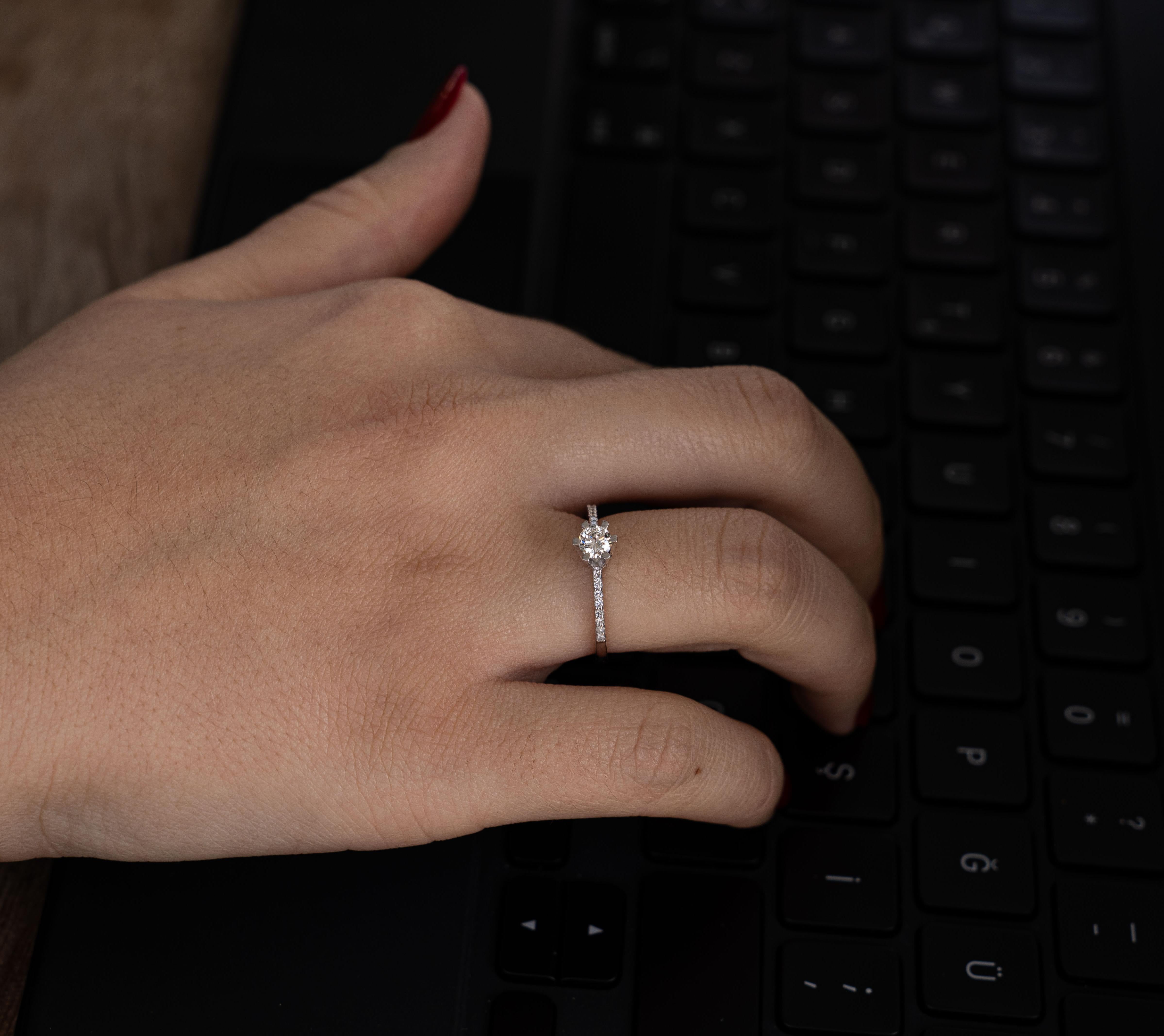For Sale:  Diamond Solitaire Engagement Ring 5
