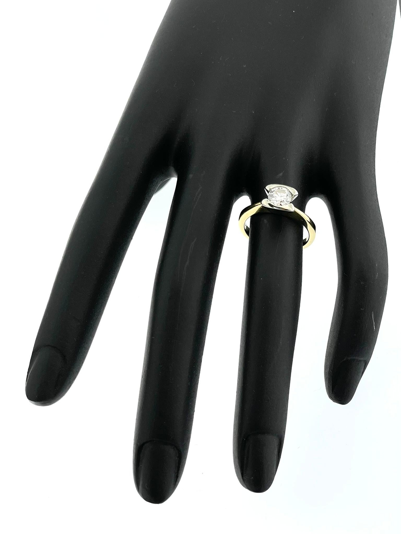 Women's Diamond Solitaire Italian Ring 18 karat Yellow and White Gold For Sale