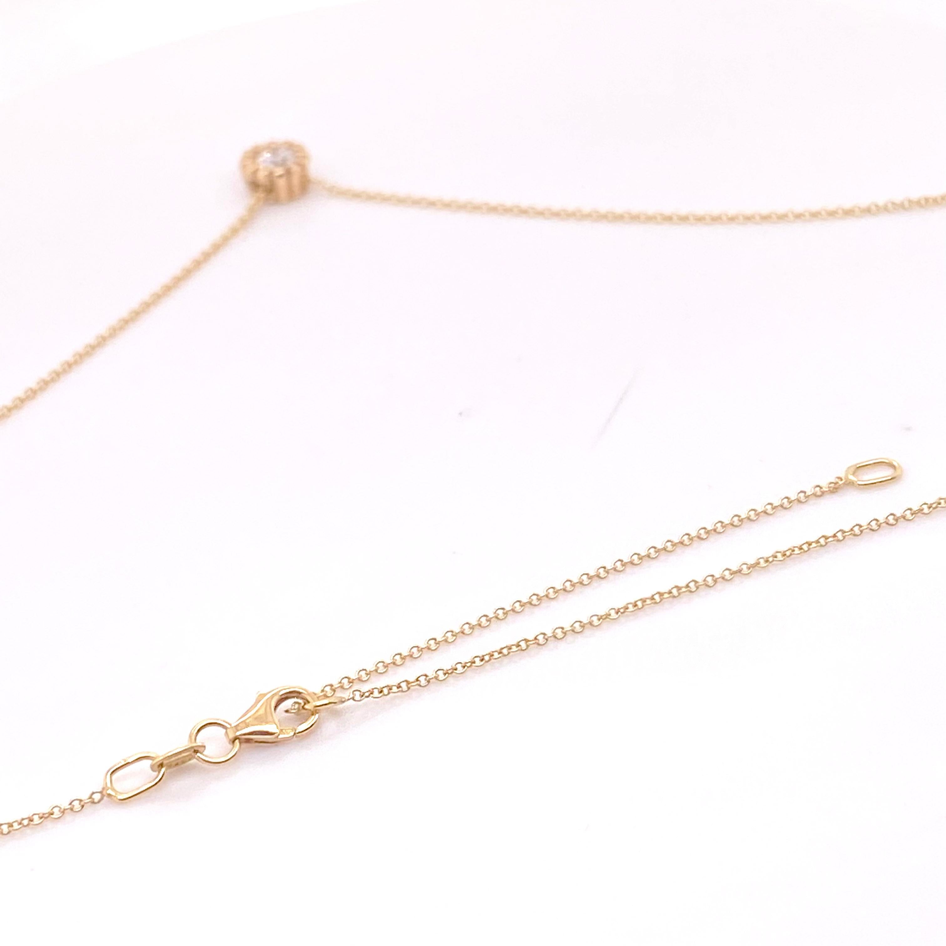 Diamond Solitaire Necklace, Yellow Gold, Round Brilliant Diamond Pendant Star In New Condition For Sale In Austin, TX