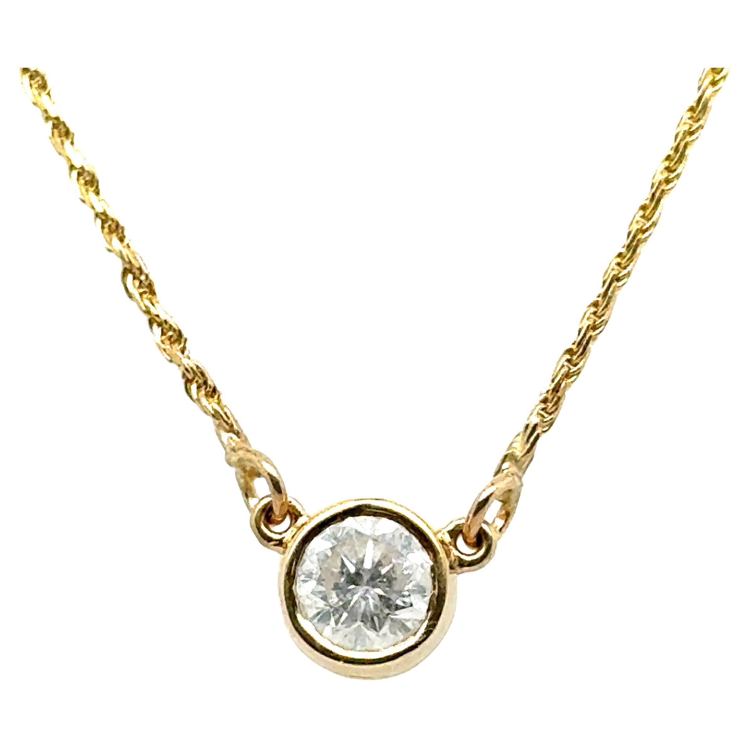 Pendentif solitaire en or jaune 14 carats serti d'un chaton de 1 carat et d'une chaîne RBC en or jaune 1 carat en vente