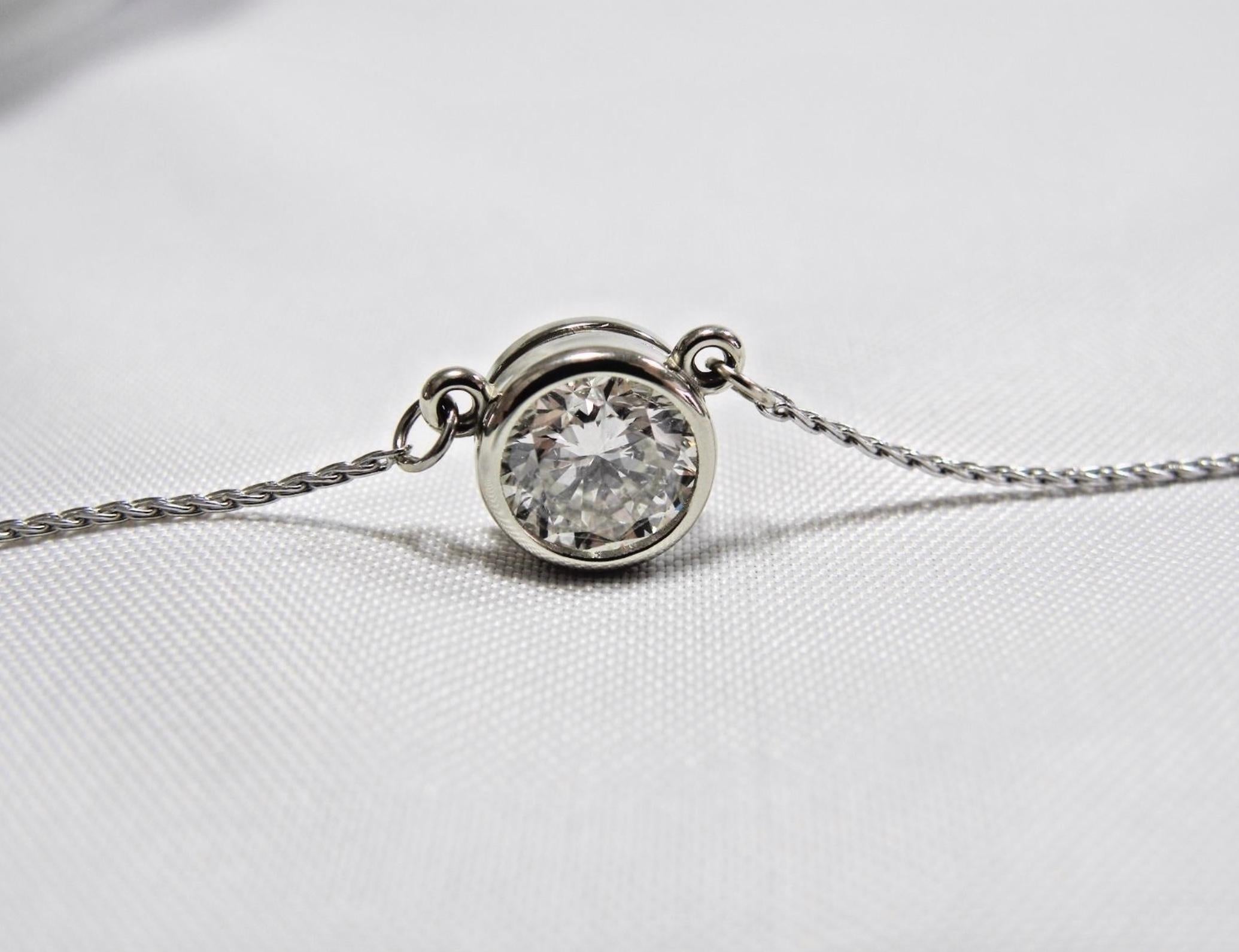 Women's or Men's 1.50 Carat Round Diamond Solitaire Pendant Necklace For Sale