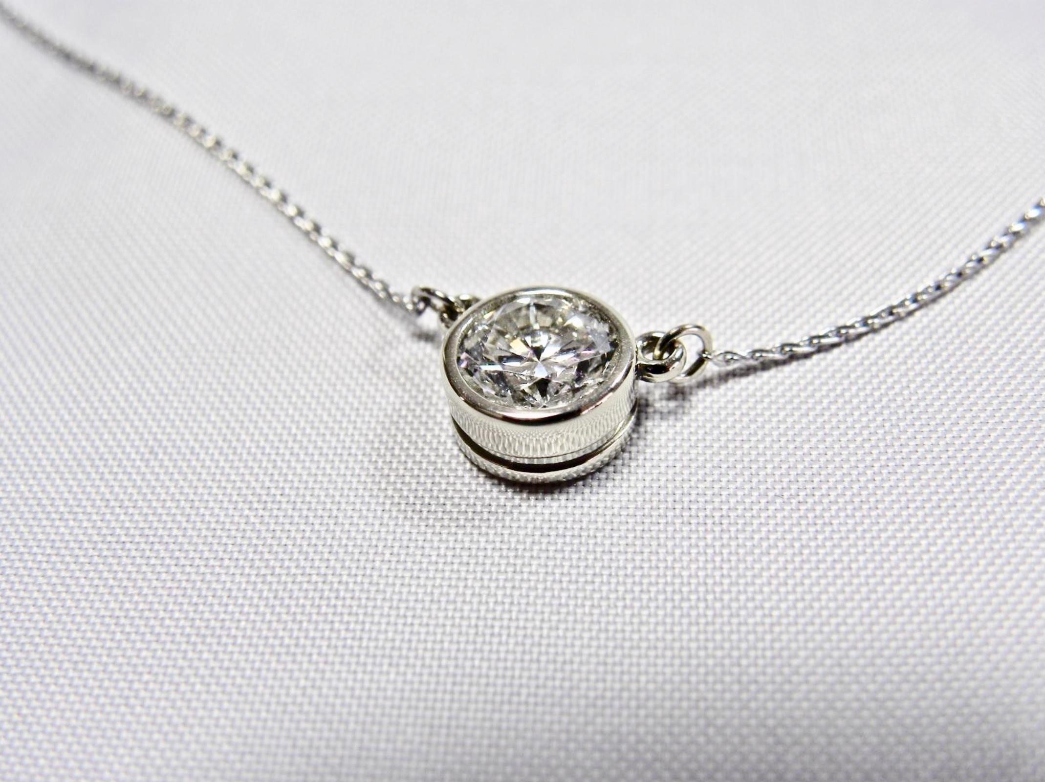 1.50 Carat Round Diamond Solitaire Pendant Necklace For Sale 1