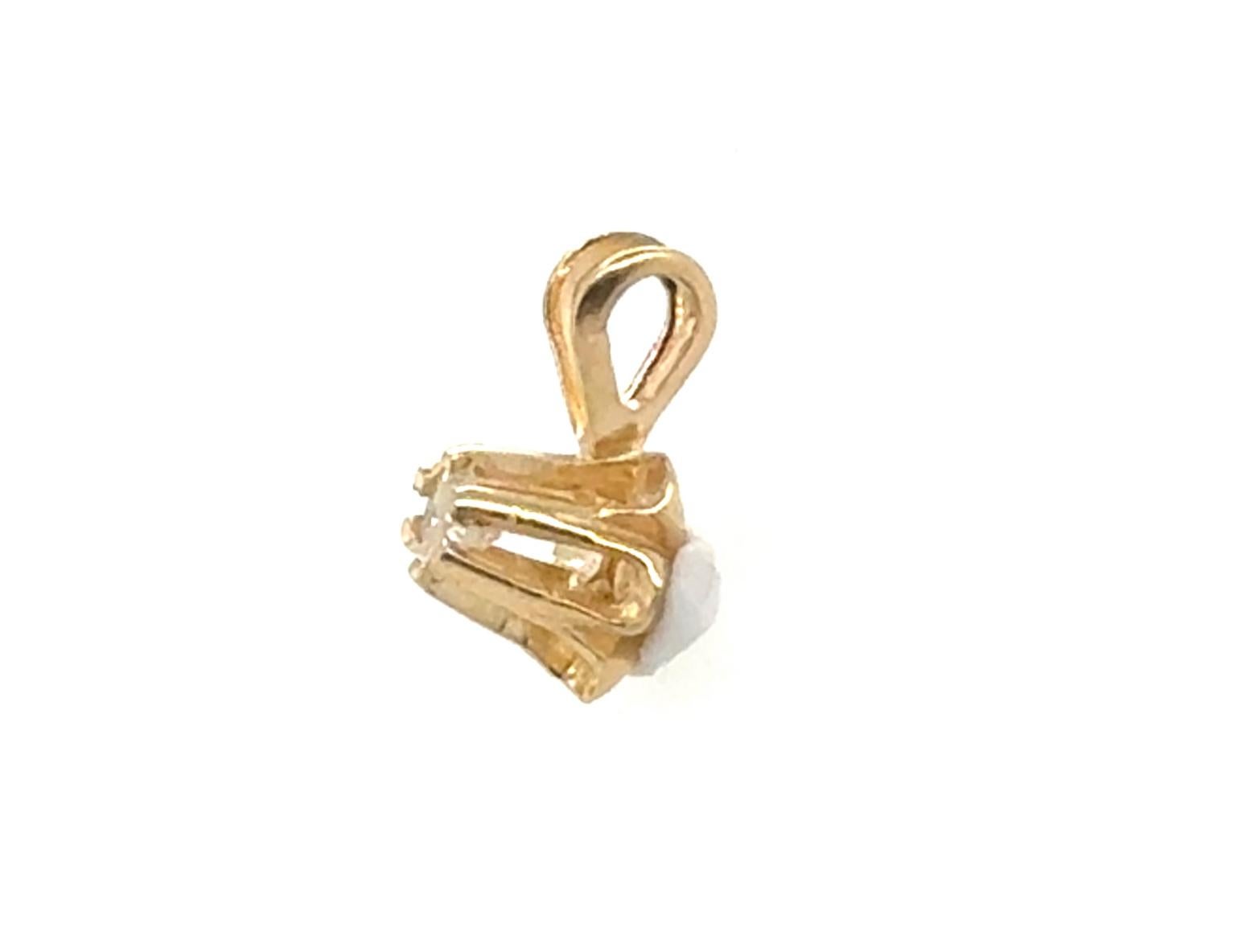 Genuine Natural Mined Diamond Buttercup Solitaire Necklace Pendant 14K Yellow Gold 



Classic Buttercup Setting 

100% Natural Diamond

.05 Carat Diamond Weight 

14K Yellow Gold

Amazing Sparkle and Firepower 

Classic Solitaire Design

Never Goes