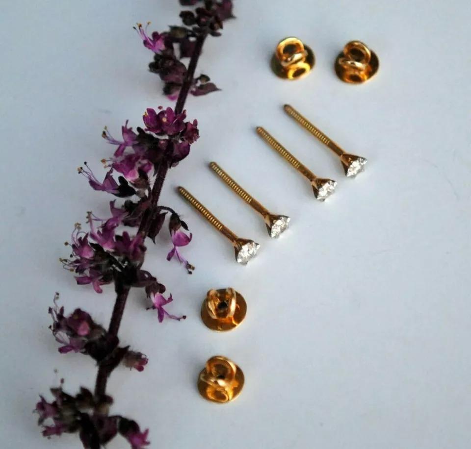 Piercing nez en or massif 14k avec solitaire en diamant Boucle d'oreille nez Cadeau Piercing corporel
Léger, il peut être porté tous les jours

Informations complémentaires :
Condit : Nouveau sans étiquette
Métal de base : or jaune
Certification :