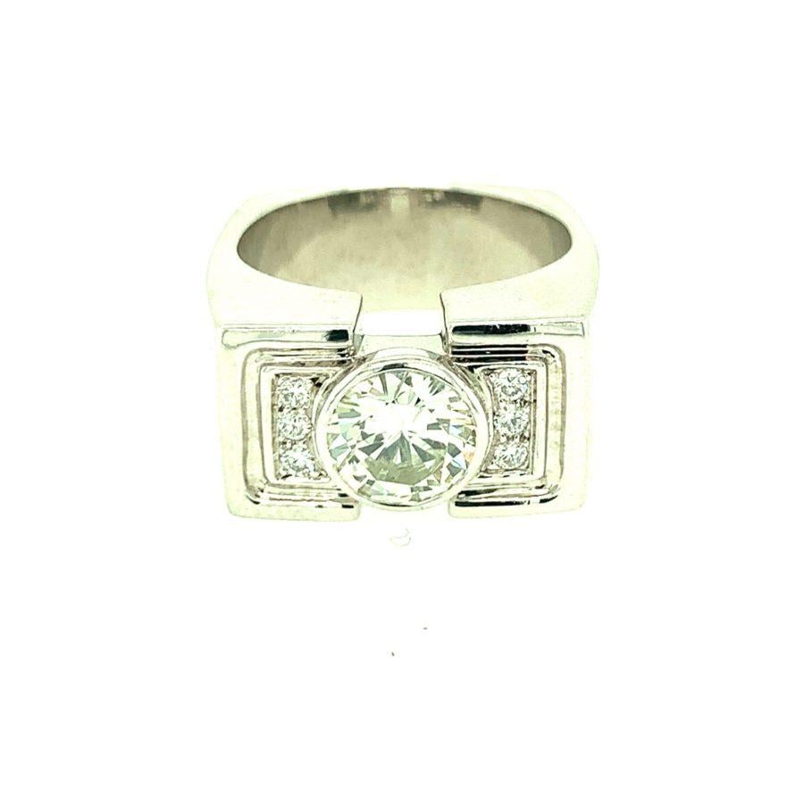 Diamond solitaire ring in platinum centering one bezel set, round brilliant cut diamond weighing 2.05 ct. with a J-K color and VS-1 clarity.

Grand, distinct, sleek.

Additional information:
Metal: Platinum
Gemstone: Diamond = 2.05 ct., J-K /