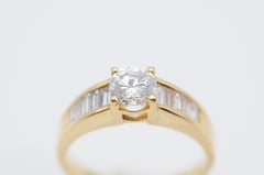 Diamond Solitaire Ring 1.05ct VVS1, River(D) with Baguette Stones