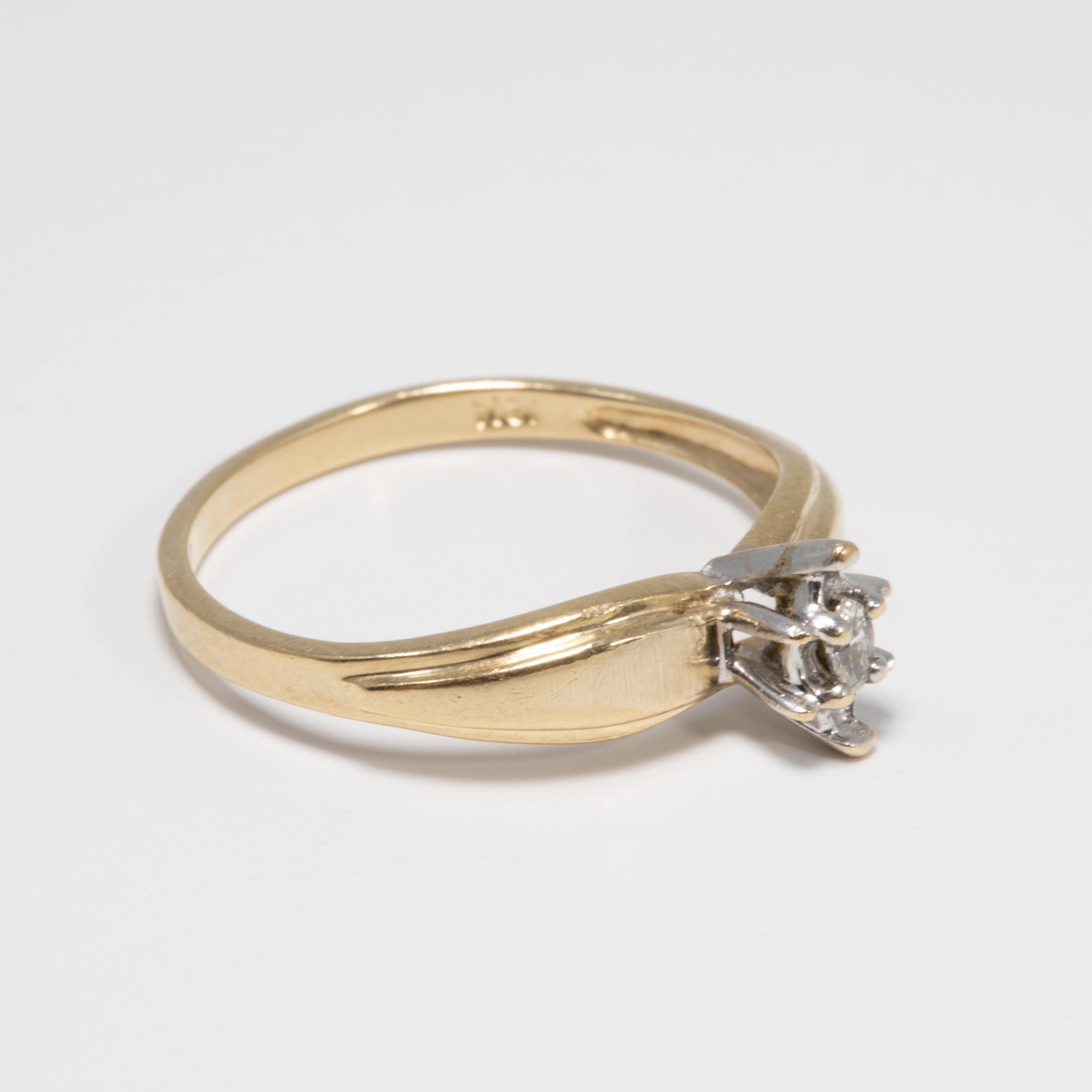 Diamant- Solitär-Ring, 14 Gelb- und Weißgold, erhabene Fassung, 0,05 Karat Marquise im Zustand „Gut“ im Angebot in Milford, DE