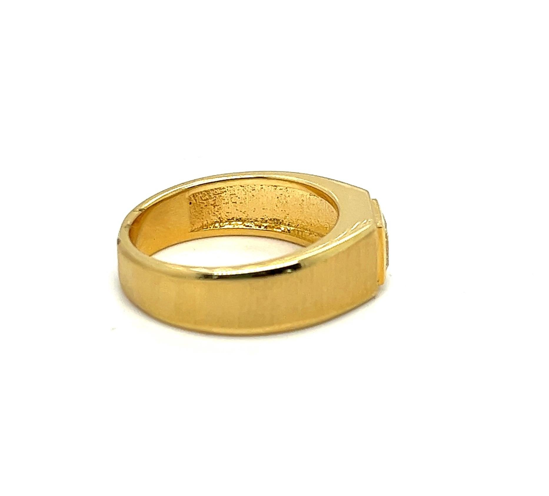 Diamond Solitaire Ring, 14K Yellow Gold  For Sale 2