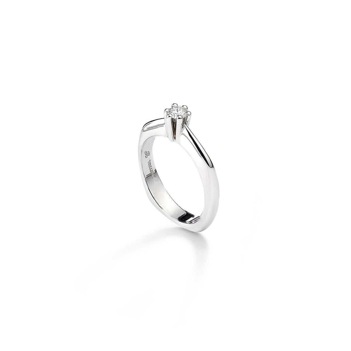 Anillo solitario de diamantes Corte redondo en venta