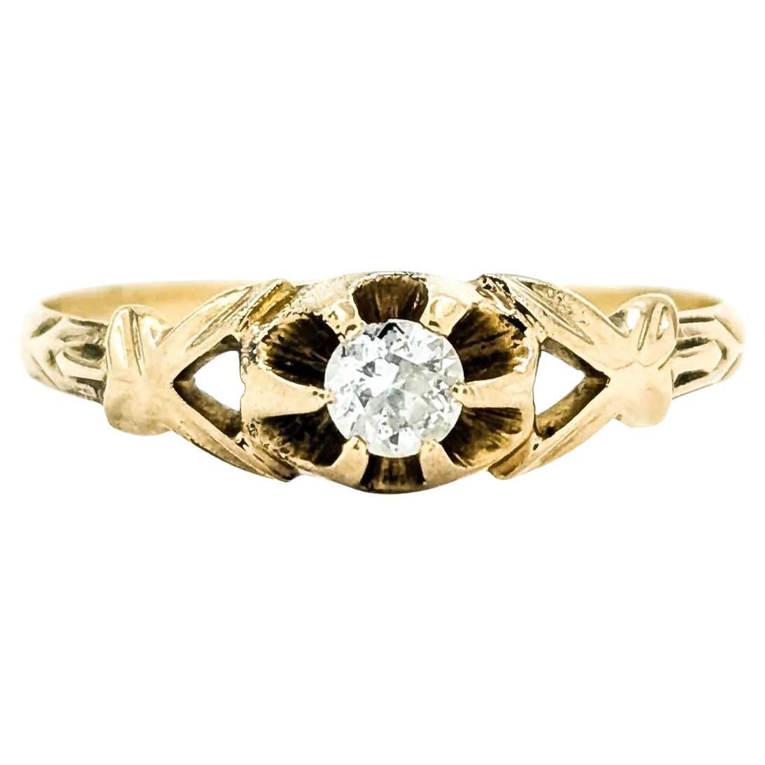 Anello con solitario di diamanti in oro giallo 14k in vendita