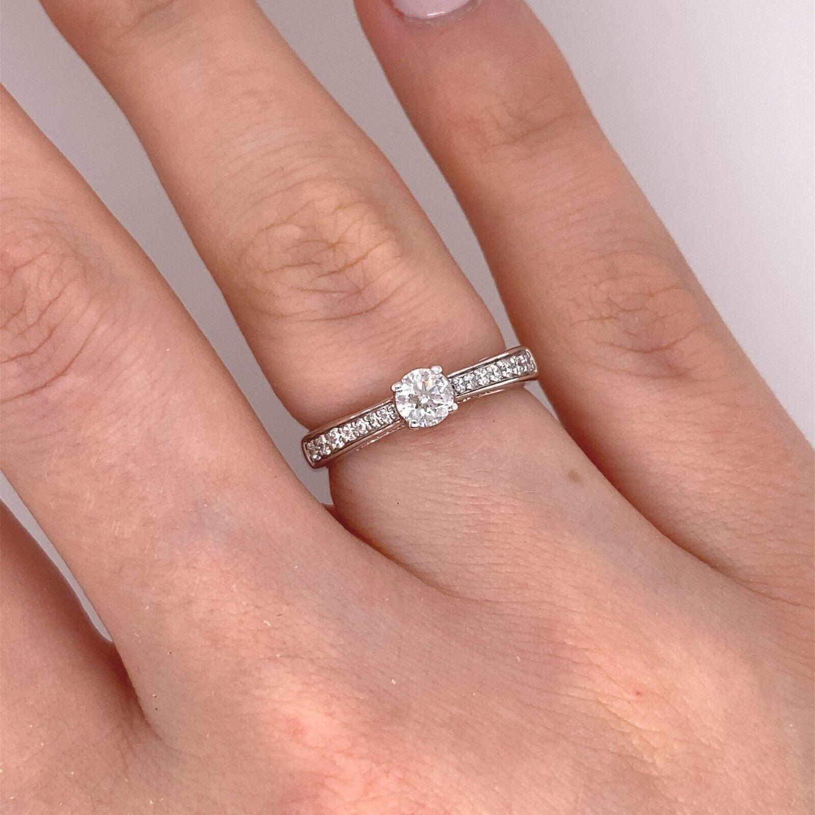 De las mujeres Anillo solitario de diamantes con diamante redondo de 0,25 ct en oro blanco de 18 ct en venta