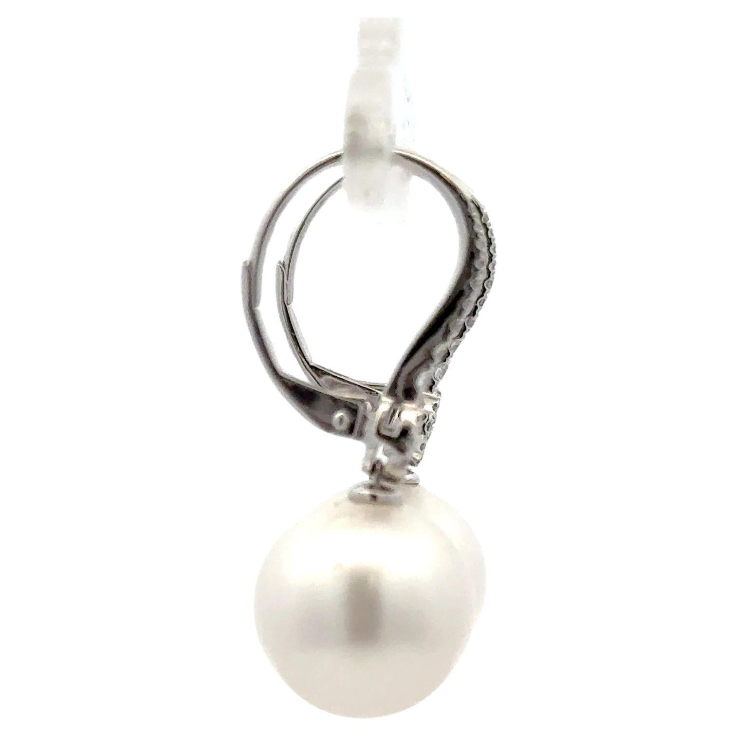 Contemporain Boucles d'oreilles pendantes en or jaune 18 carats avec diamants des mers du Sud 0,37 carats 11-12 MM en vente