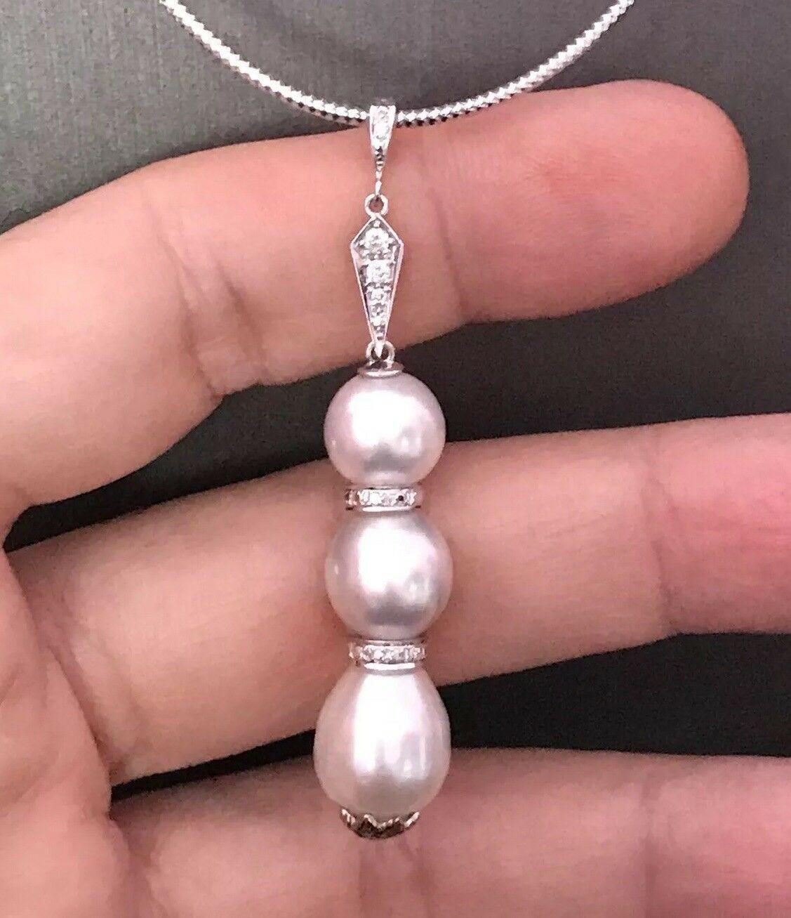 Fine Quality South Sea Pearl Diamond Necklace 14k Gold 12 mm Italy Certified $3,490 817269

This is a Unique Custom Made Glamorous Piece of Jewelry!

MADE IN ITALY

Nothing says, “I Love you” more than Diamonds and Pearls!

This South Sea pearl