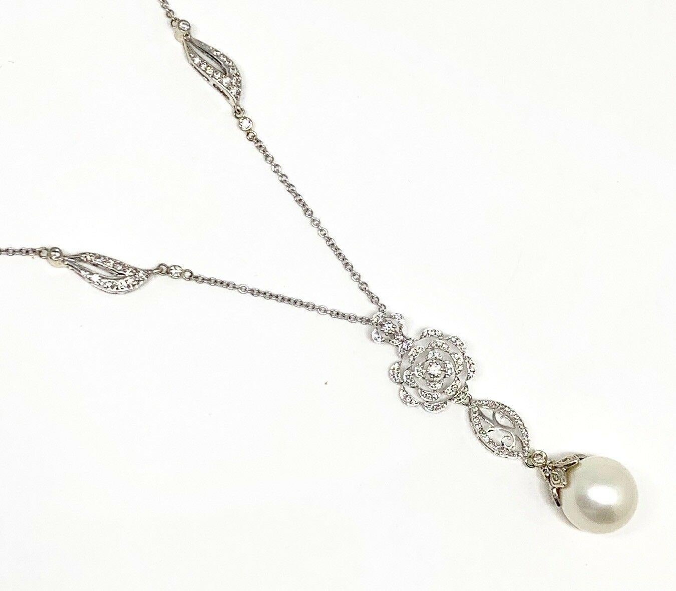 Moderno Collana di diamanti con perle dei mari del sud in oro 14k certificato in vendita