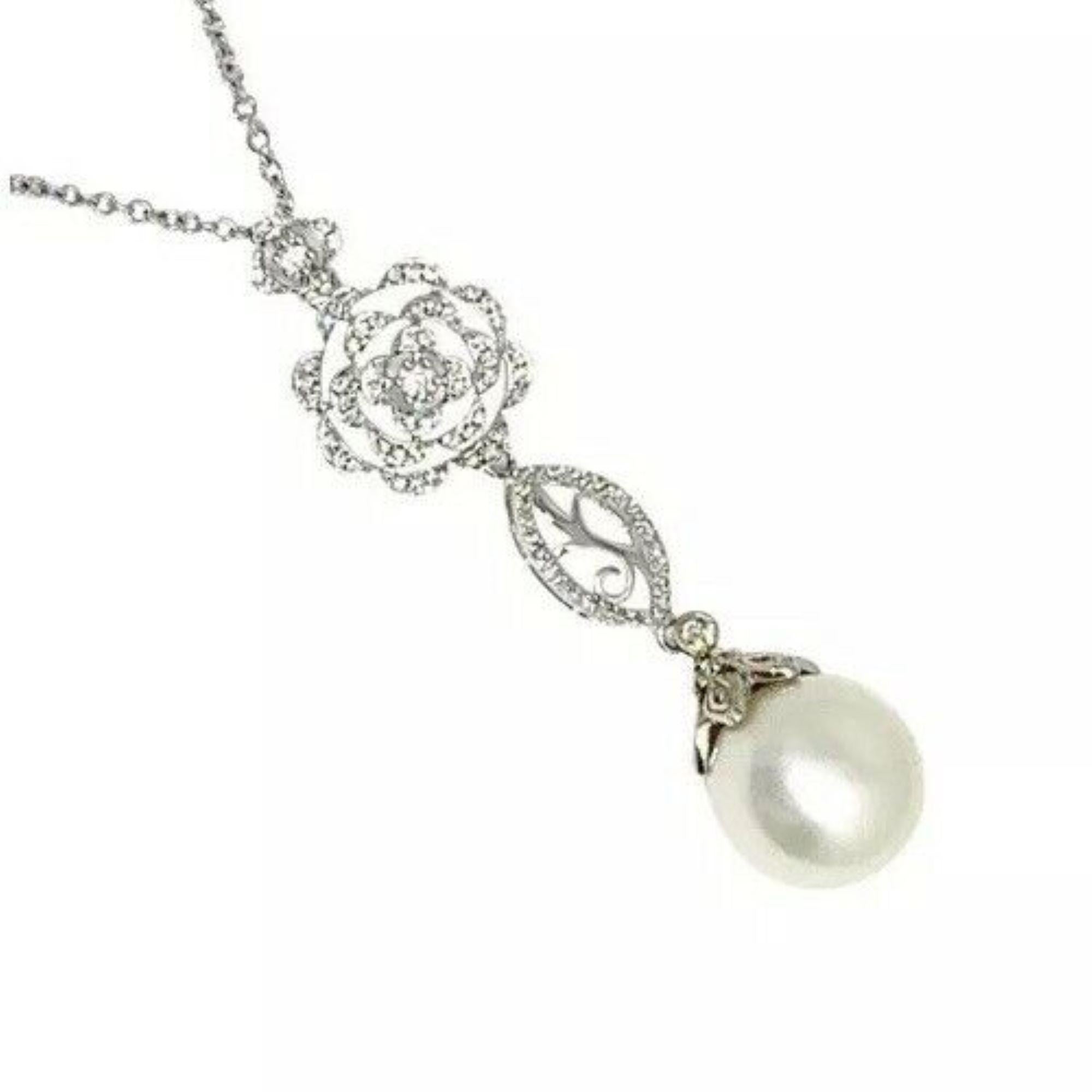 Taglio rotondo Collana di diamanti con perle dei mari del sud in oro 14k certificato in vendita