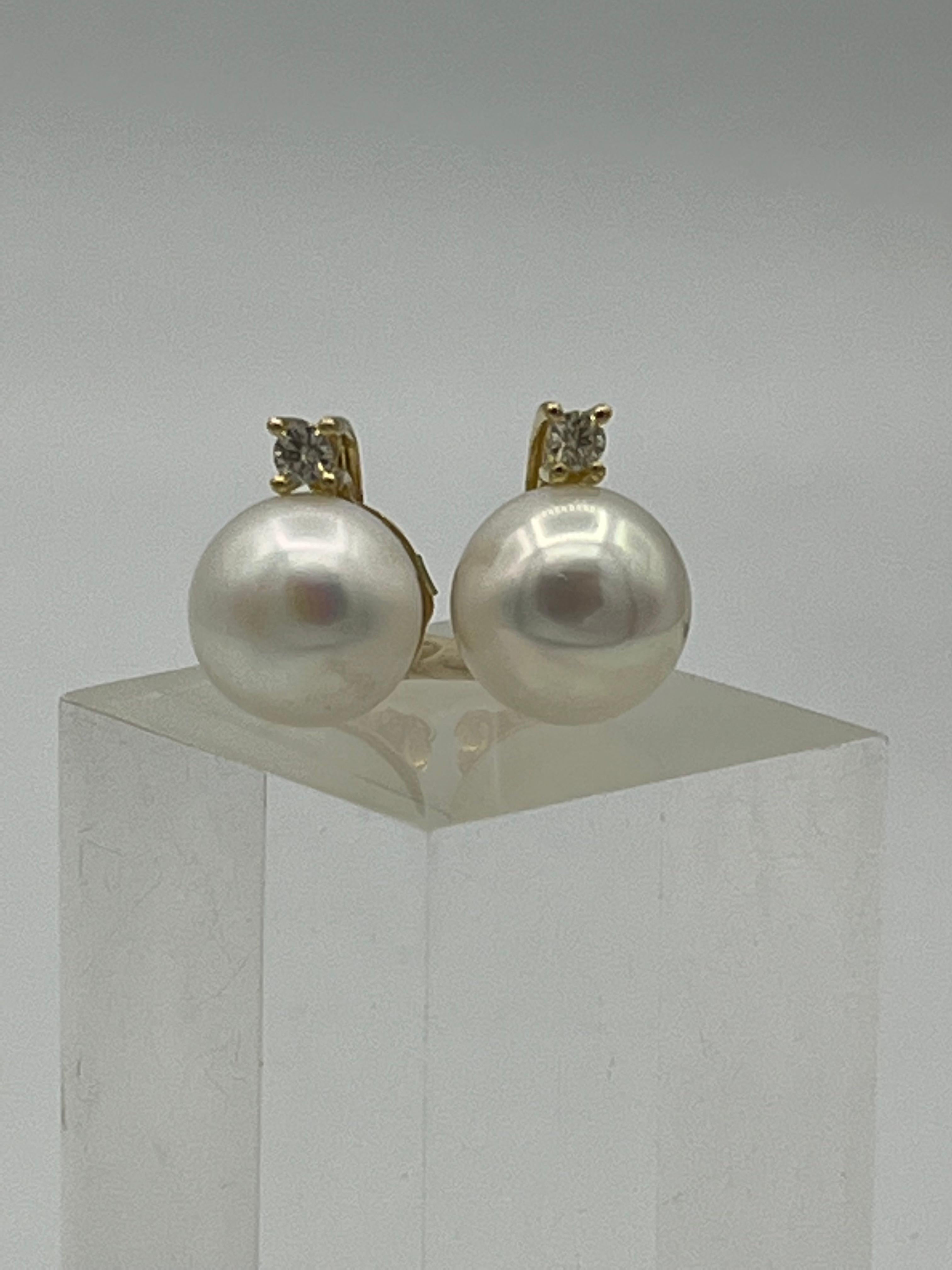 Diamond Southseapearl 18 K. Stud Earrings 2