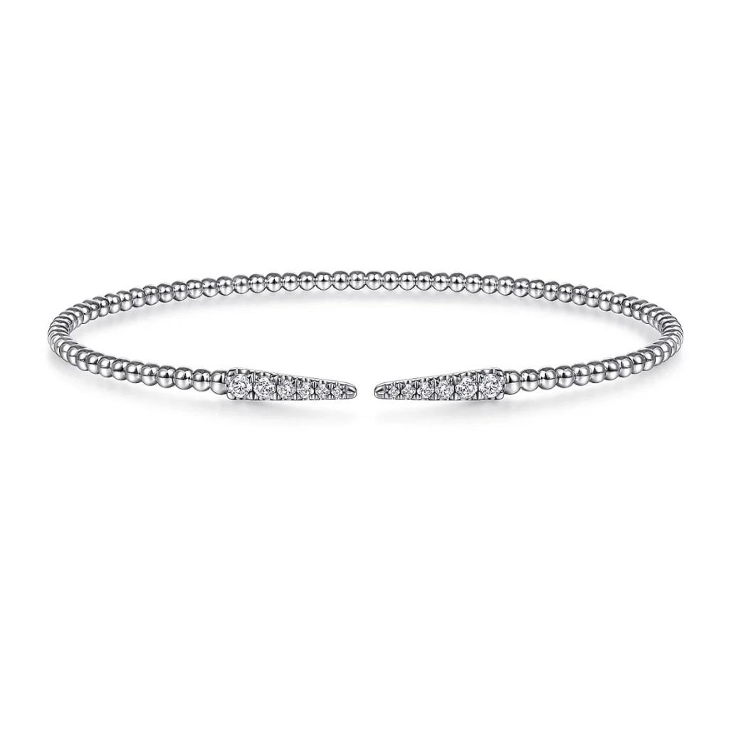 Bracelet manchette flexible à pointes de diamant, .26 Carats BG4216-62W45JJ LV 14kt Neuf - En vente à Austin, TX