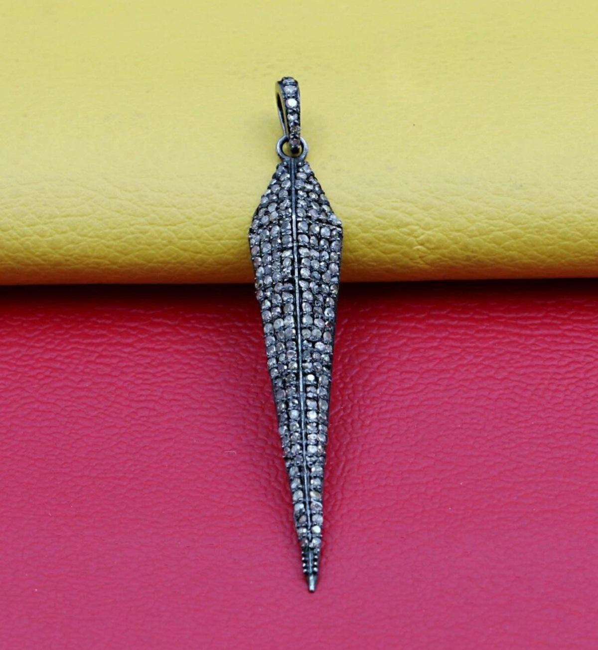 da uomo o donna Ciondolo a forma di punta di diamante A. Silver 925 Gioielli con diamanti naturali Ciondolo regalo di compleanno. in vendita