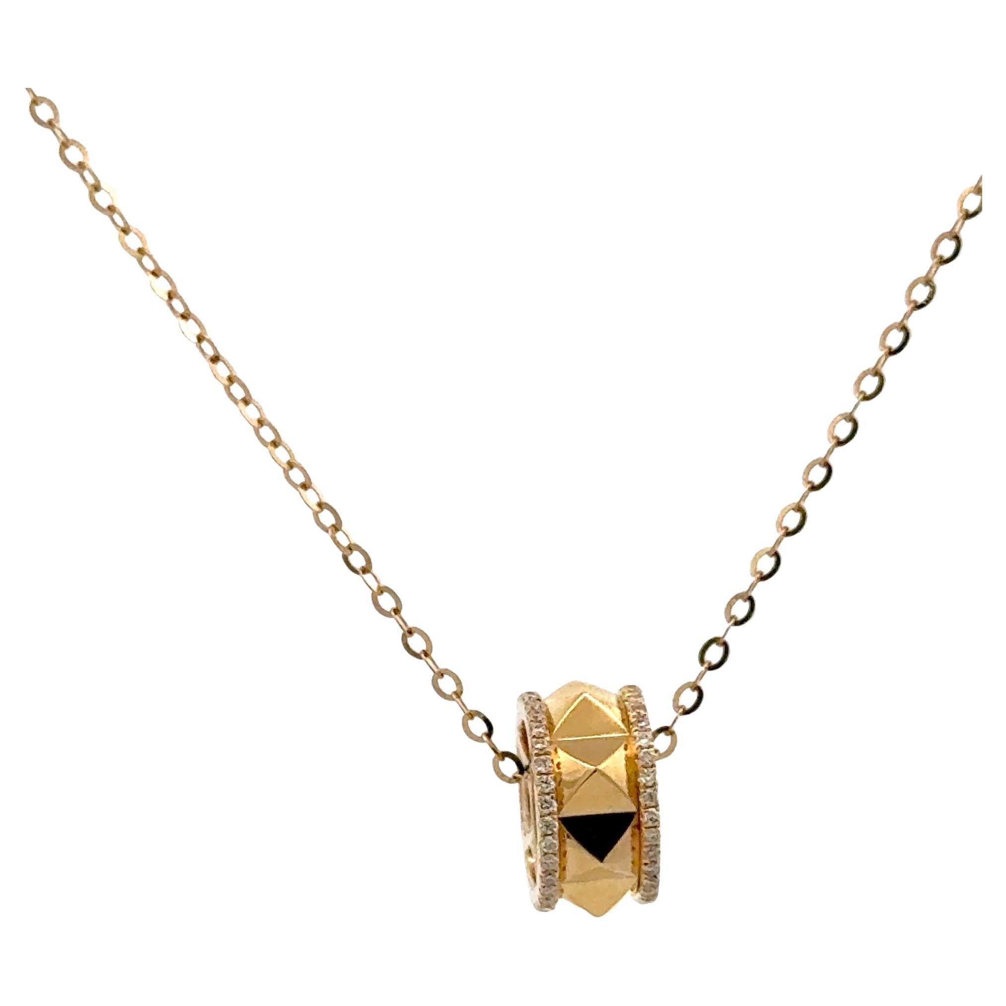 Collier pendentif tourbillon à pointes en or jaune 18 carats et diamants 0,16 carat Neuf - En vente à New York, NY