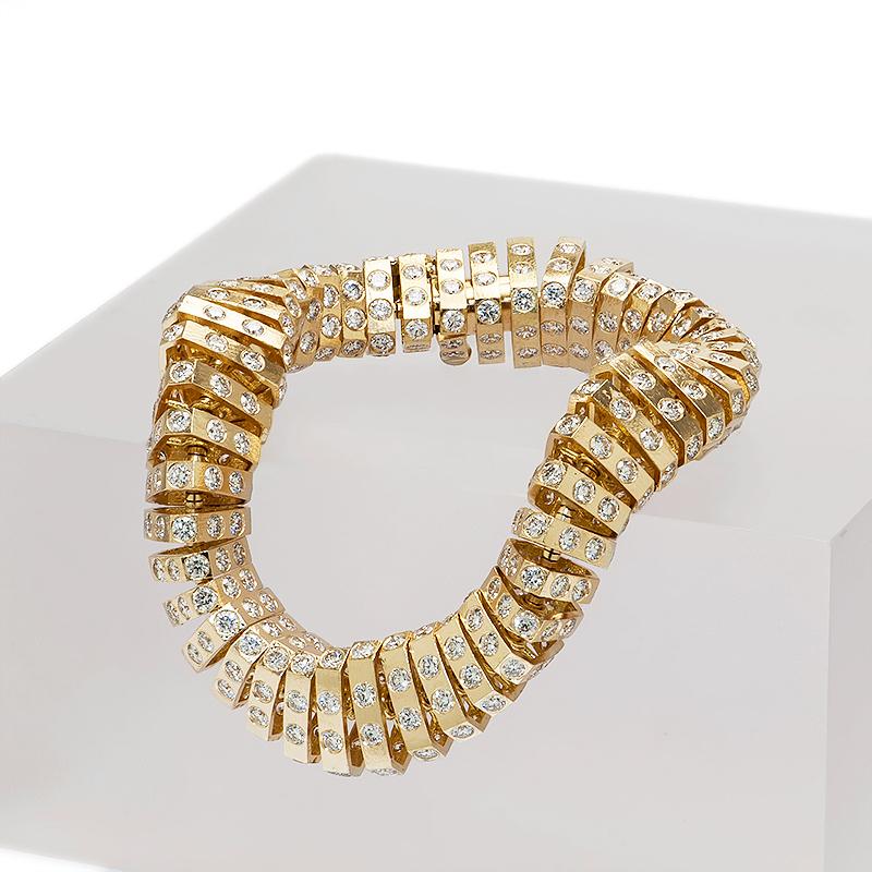 Brilliant Cut Diamond Spiral Gold Bracelet Estate Fine Jewelry For Sale