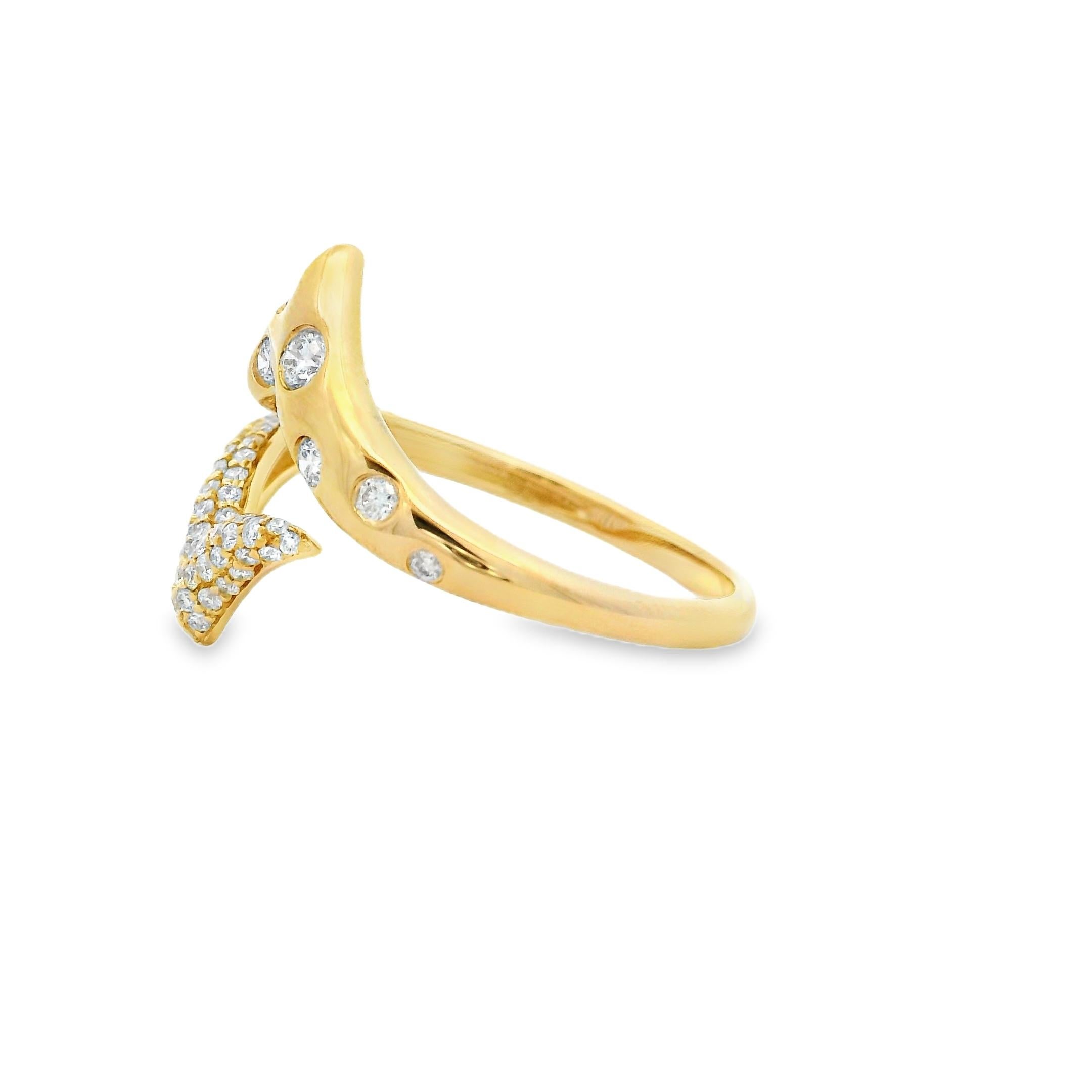 Contemporaneo Anello con diamante a spirale in oro giallo 14K con 0,45 carati, misura 7 in vendita