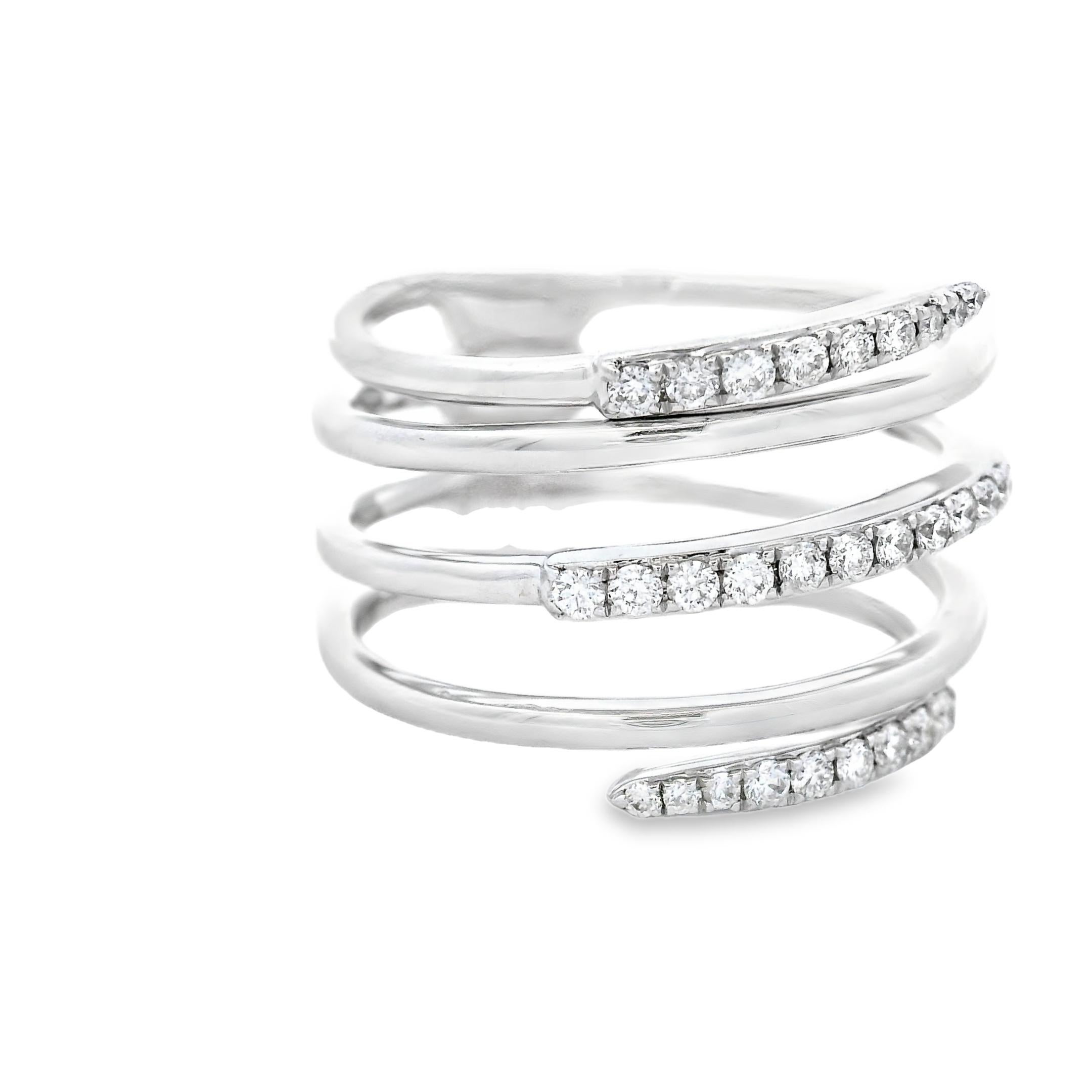 Anillo Envolvente Espiral de Diamantes en Oro Blanco de 14K 0,25ct Talla 7 en venta 3