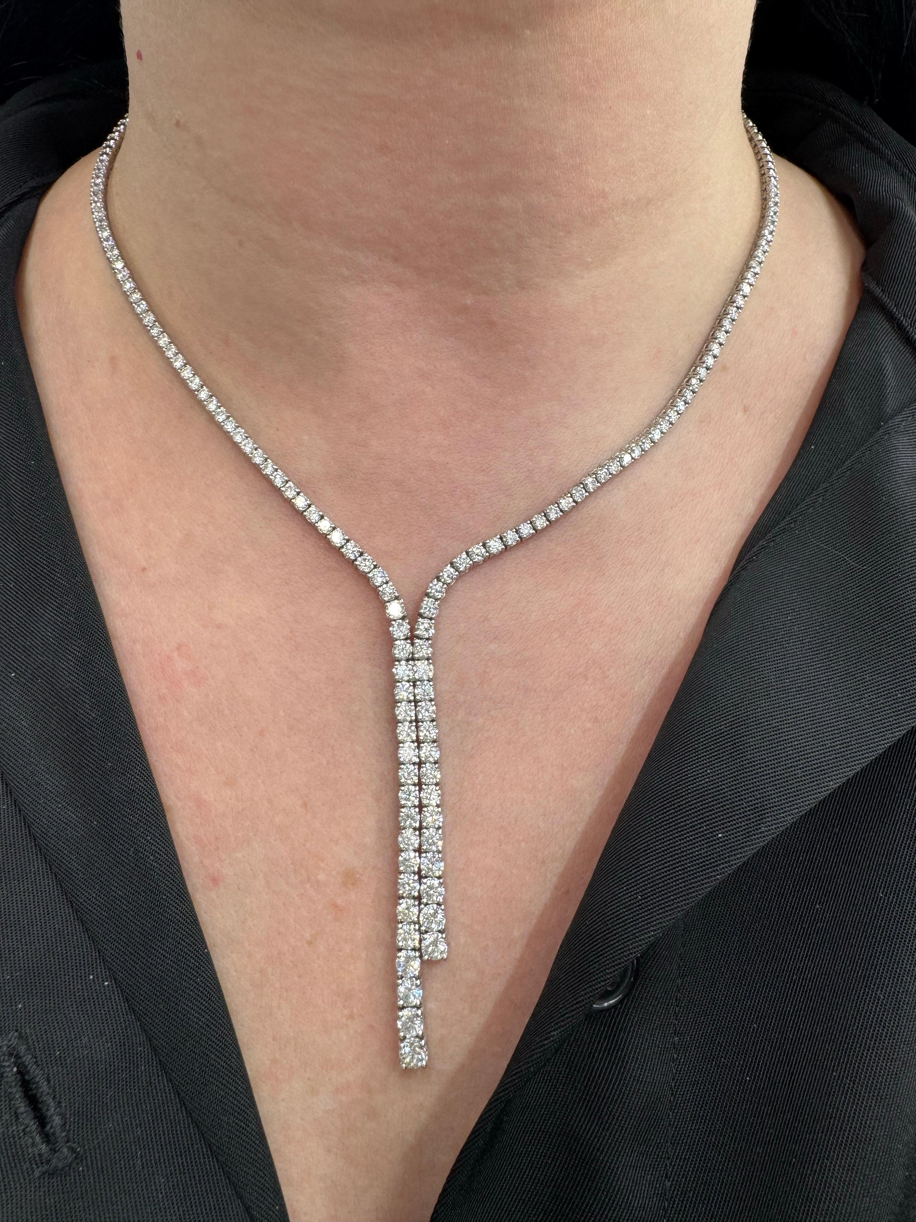 Taglio rotondo Collana Tennis con diamanti Split Drop a metà strada 7,52 carati in oro bianco 14KT G-H SI1 in vendita
