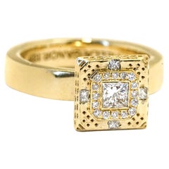 18 Karat Yellow Gold. Diamond Square , Statement, Modern ring