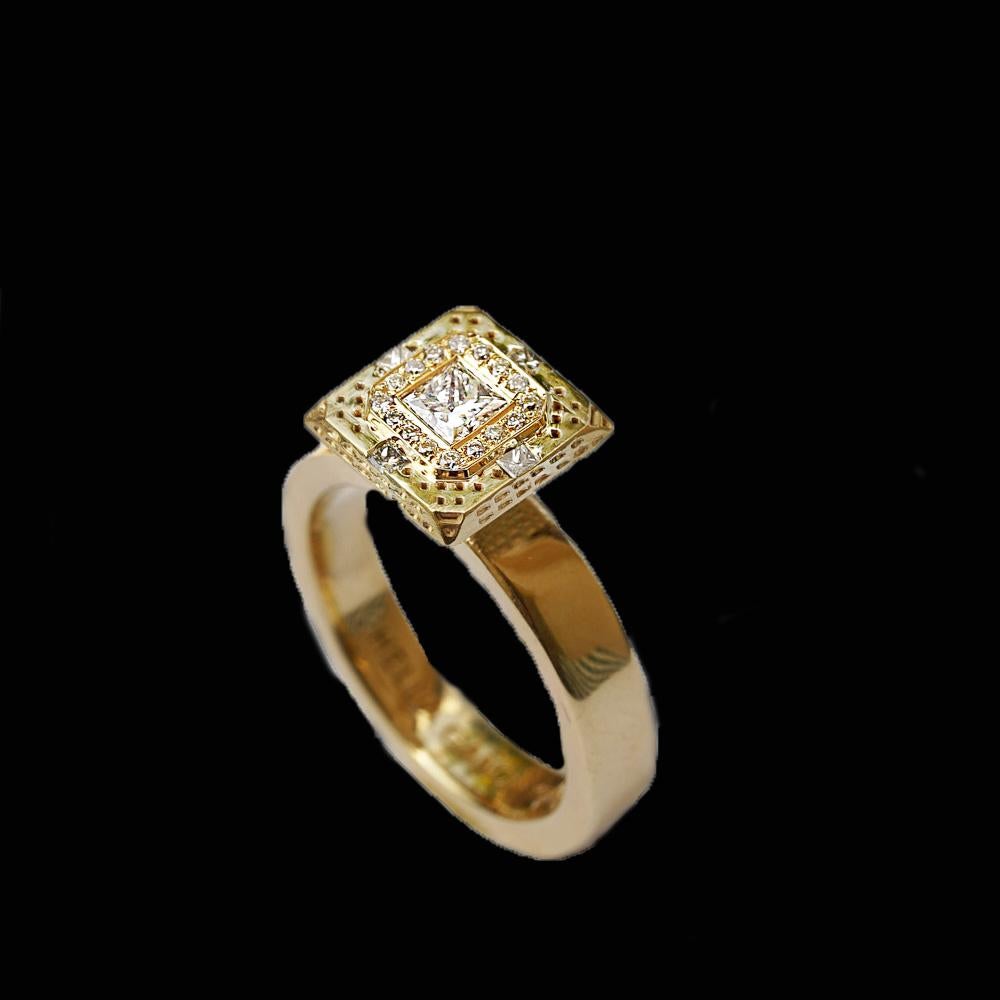 18 Karat Yellow Gold. Diamond Square , Statement, Modern ring For Sale 1