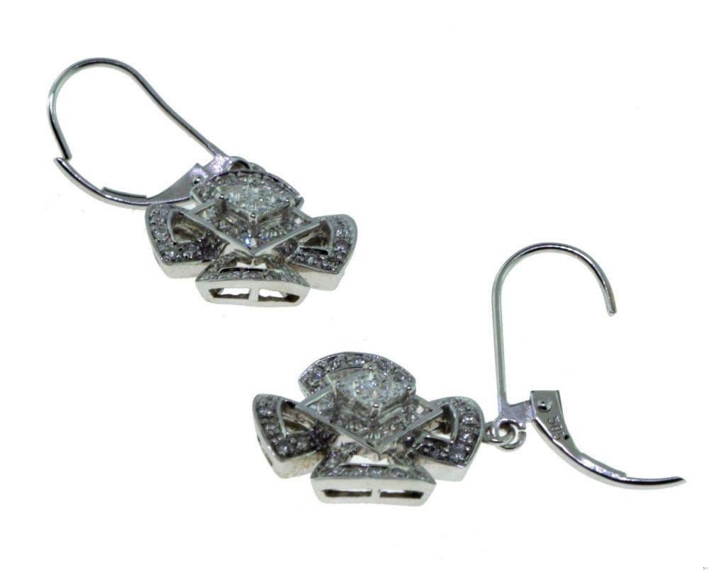Donna Orecchini pendenti a forma di croce quadrata con diamante in vendita