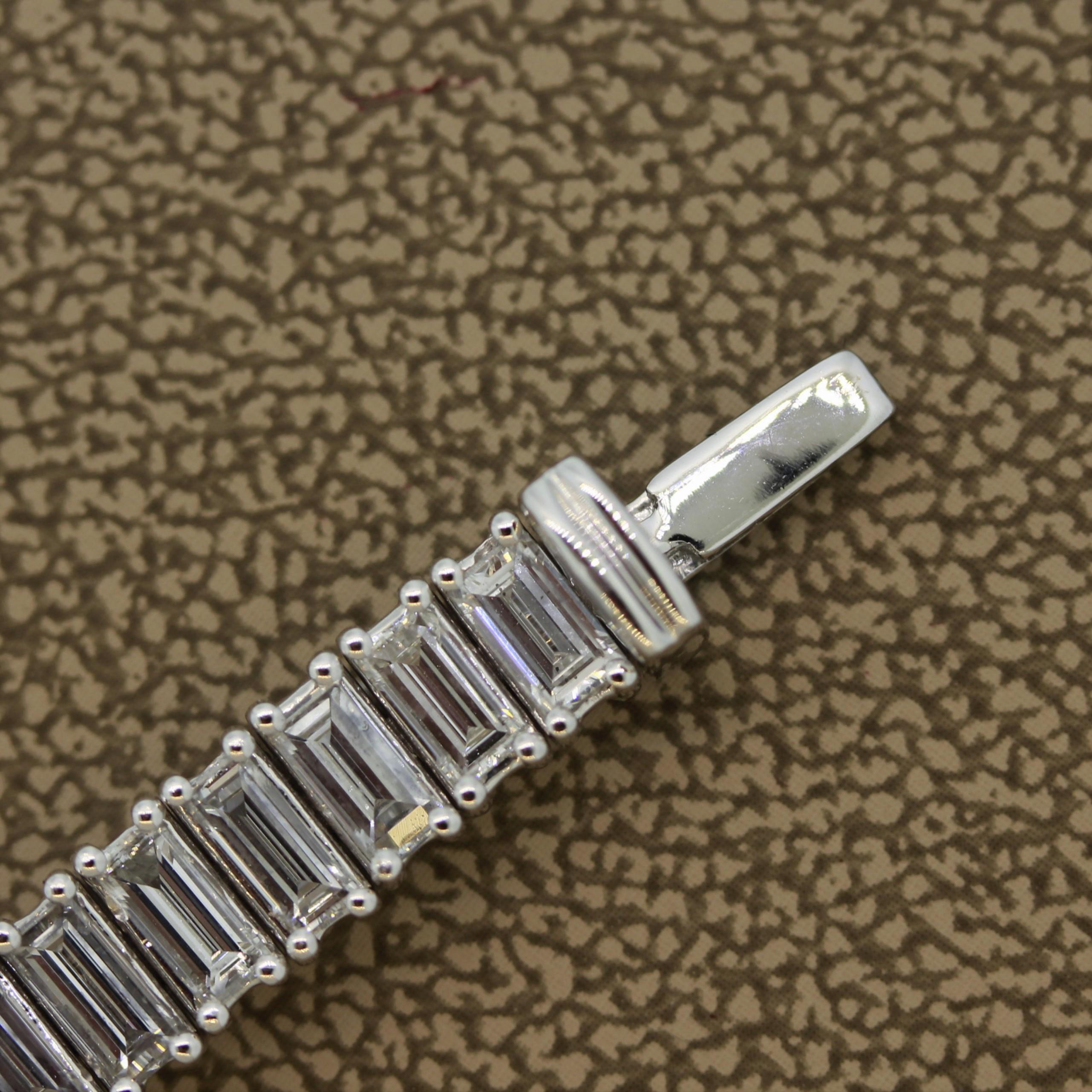 Diamond Square-Cut Line Gold Tennis Bracelet In New Condition In Beverly Hills, CA