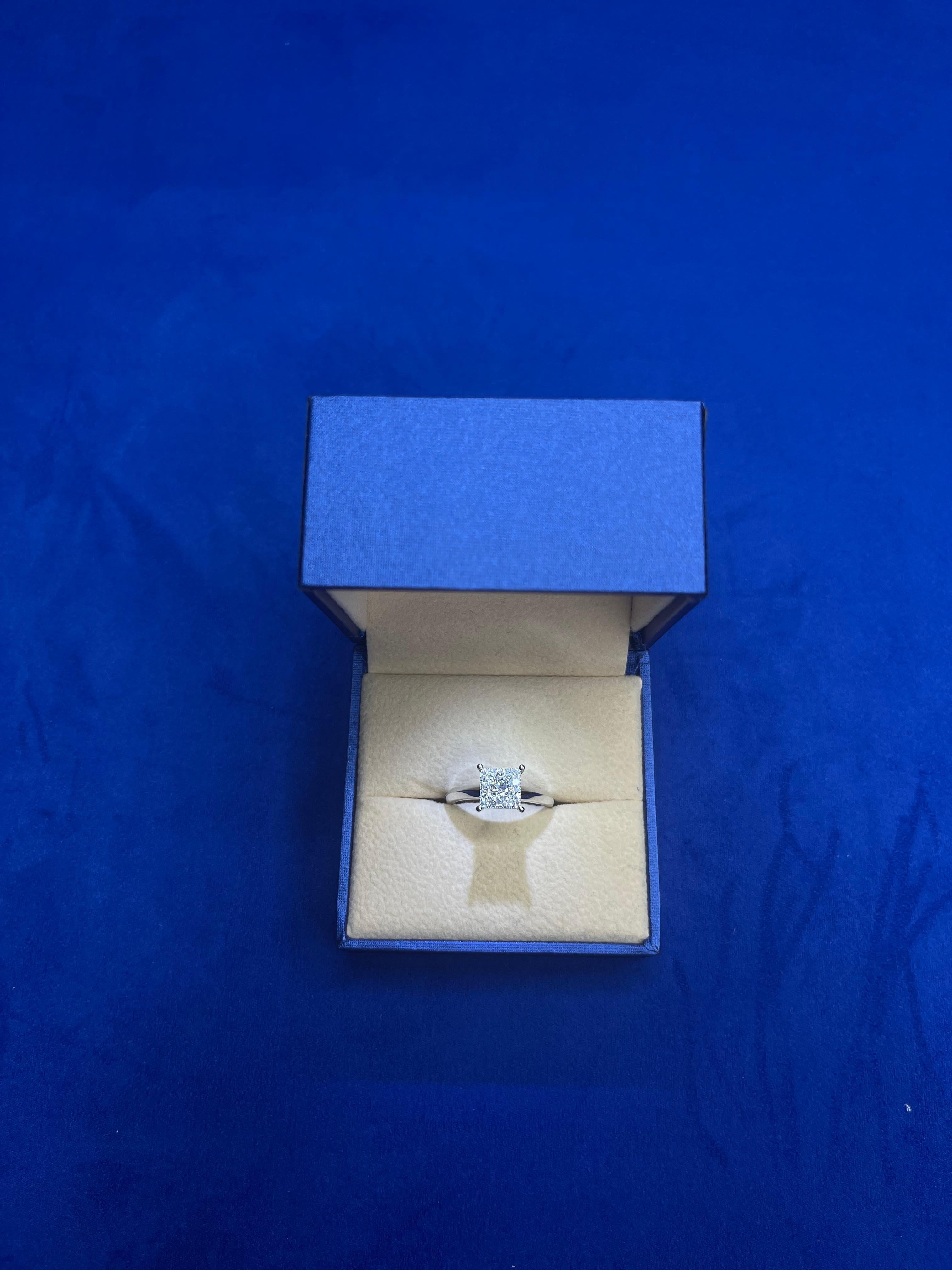 0.50 Carats Diamond Square Halo Round Pave Engagement Cocktail White Gold Ring In New Condition For Sale In Oakton, VA