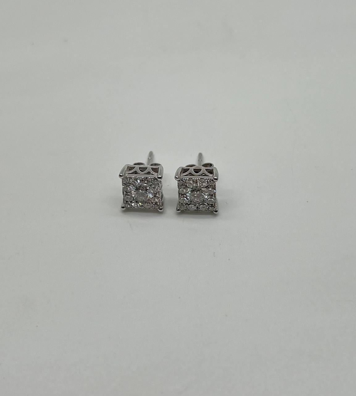 Orecchini con diamante a forma di cluster quadrato con pave set e aureola in oro bianco 14 carati in vendita 2