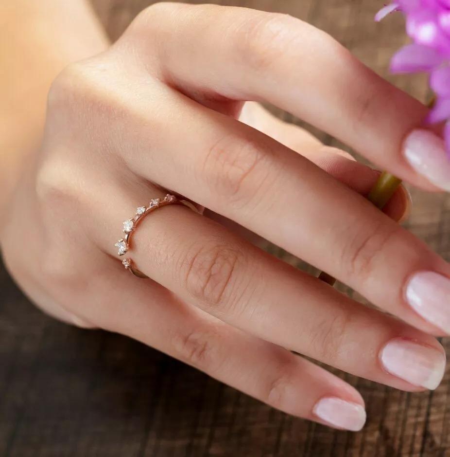Round Cut Diamond Stacking Ring 14K Gold Wedding Ring For Women Gold Ring For Valentine. For Sale