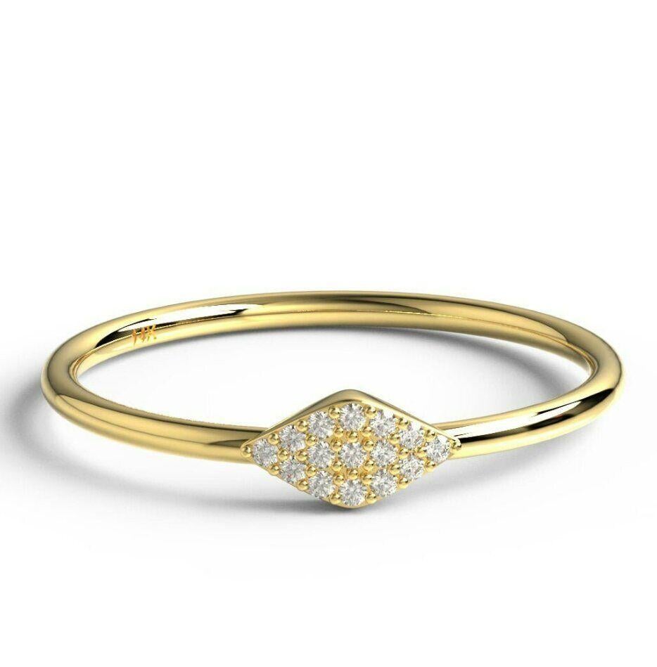 Bague empilable pour filles cadeau de diplôme en or massif 14 carats et diamants en vente 3
