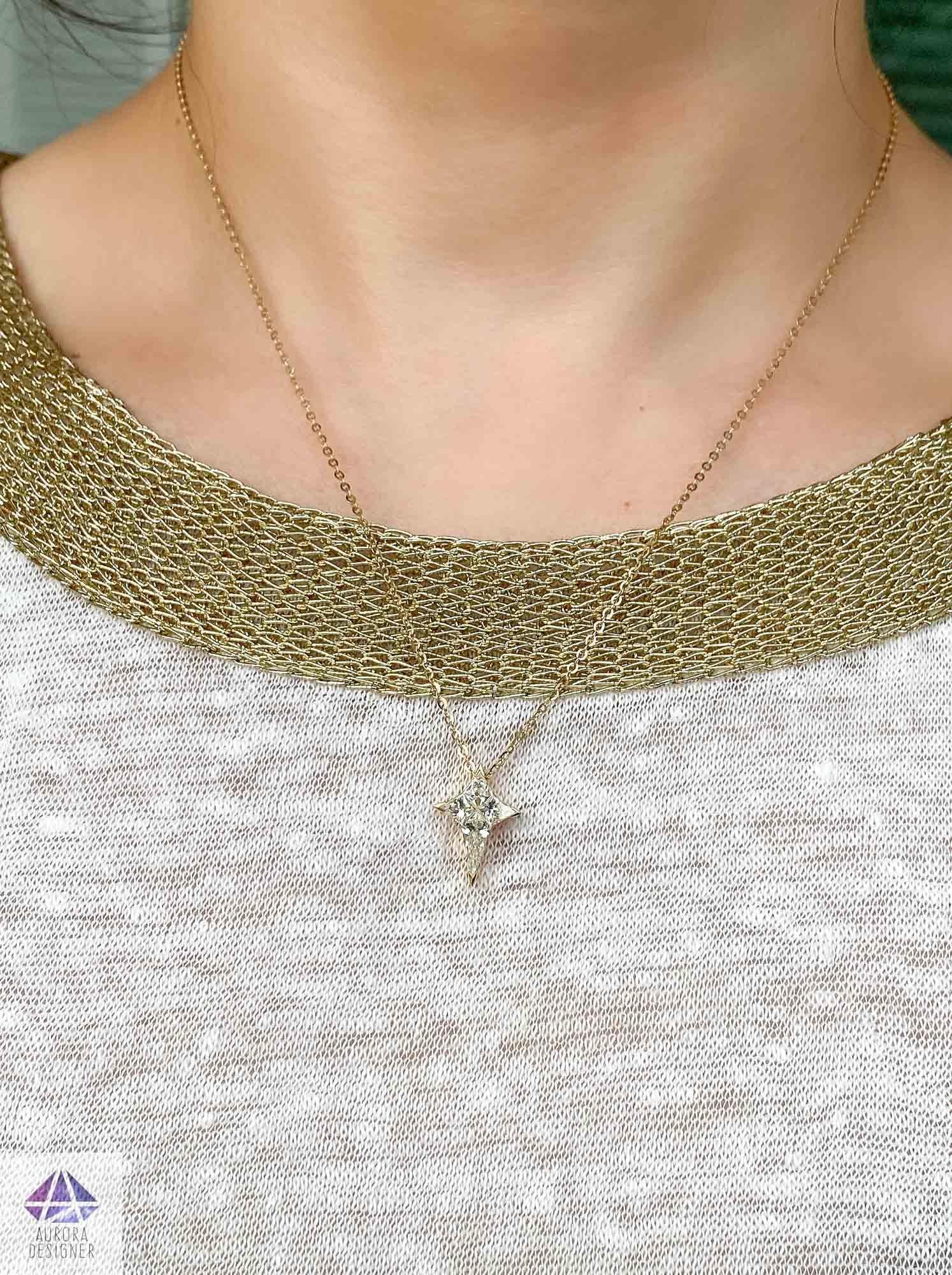 Women's or Men's Diamond Star 18k Yellow Gold Pendant Necklace Invisible Setting Unique AD1922v1