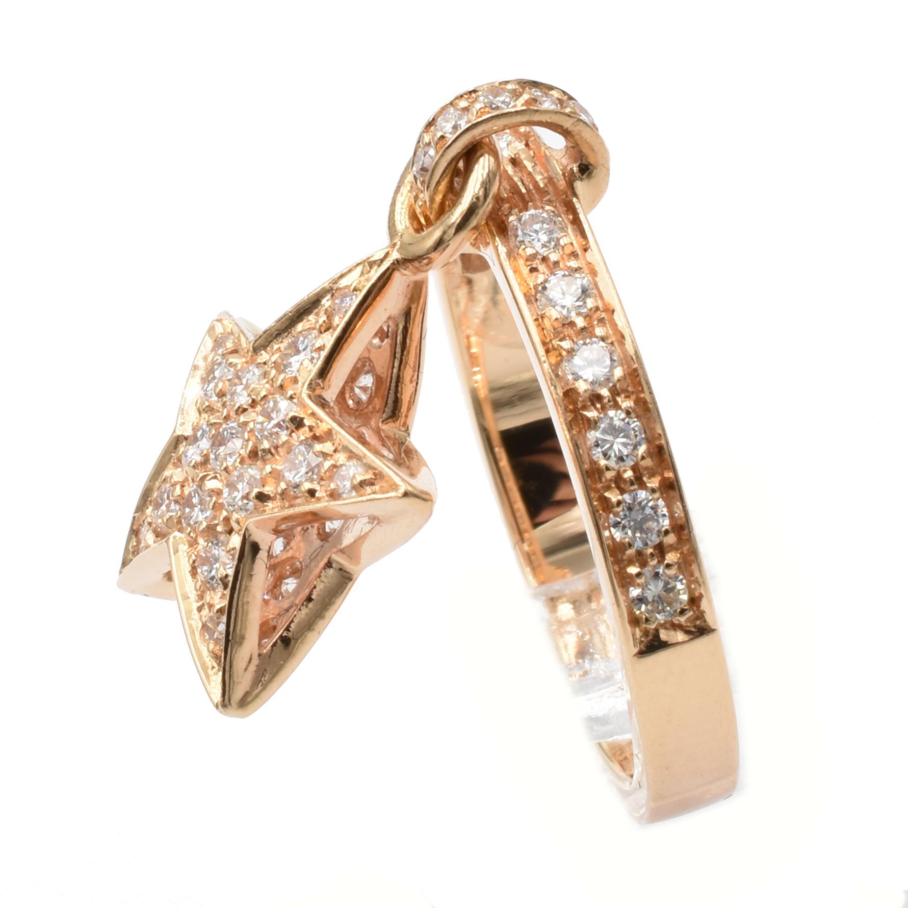 Diamant-Stern-Charm-Ring aus Roségold, hergestellt in Italien (Rundschliff) im Angebot