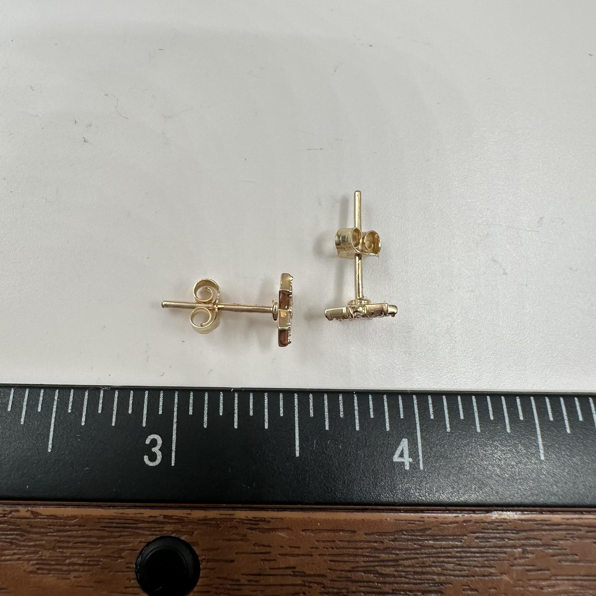 Women's Diamond Star Earrings in 14kt Yellow Gold - 0.17ctw GH SI, Push Backs, New For Sale