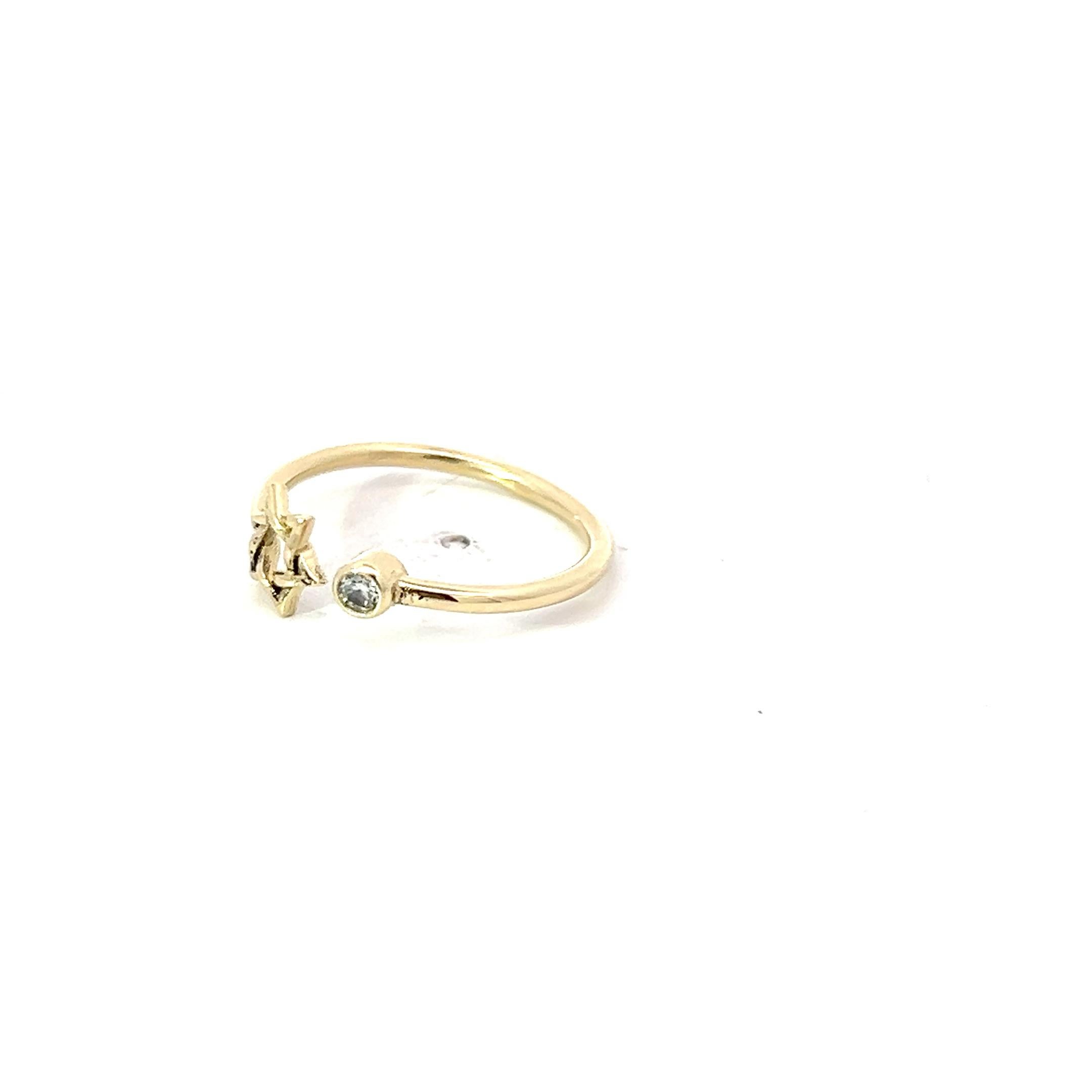 Diamond Star of David 9 Karat Yellow Gold Bespoke British Made Faith Ring For Sale 2
