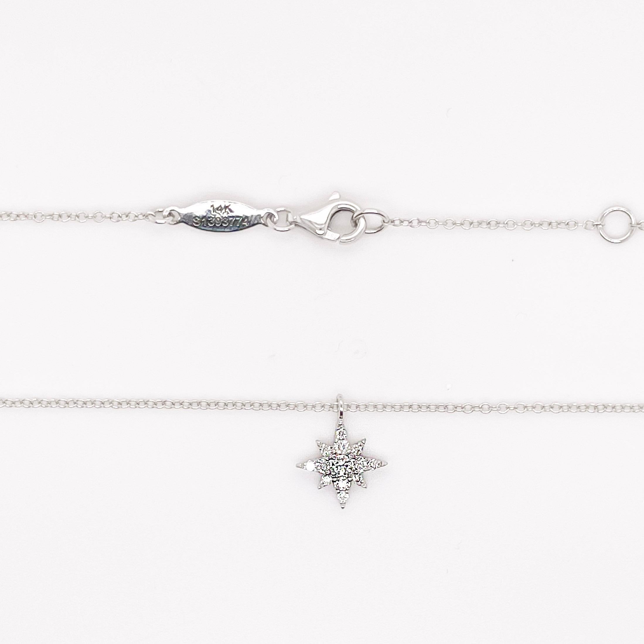 Contemporain Collier pendentif étoile en diamants, or blanc, diamants pavés étoile en vente