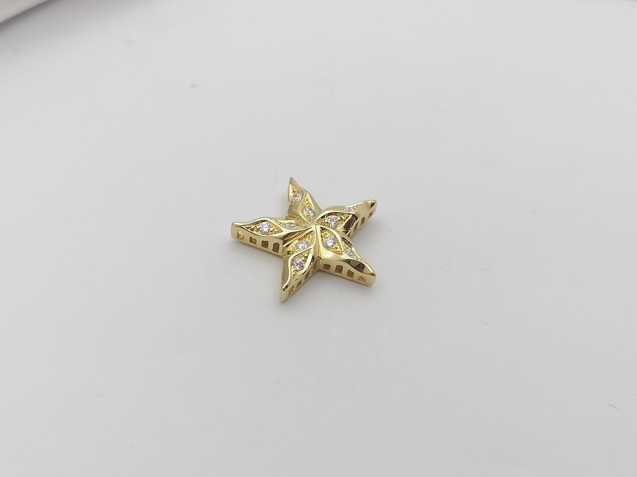 Pendentif étoile en diamant serti dans des réglages en or 18 carats Unisexe en vente