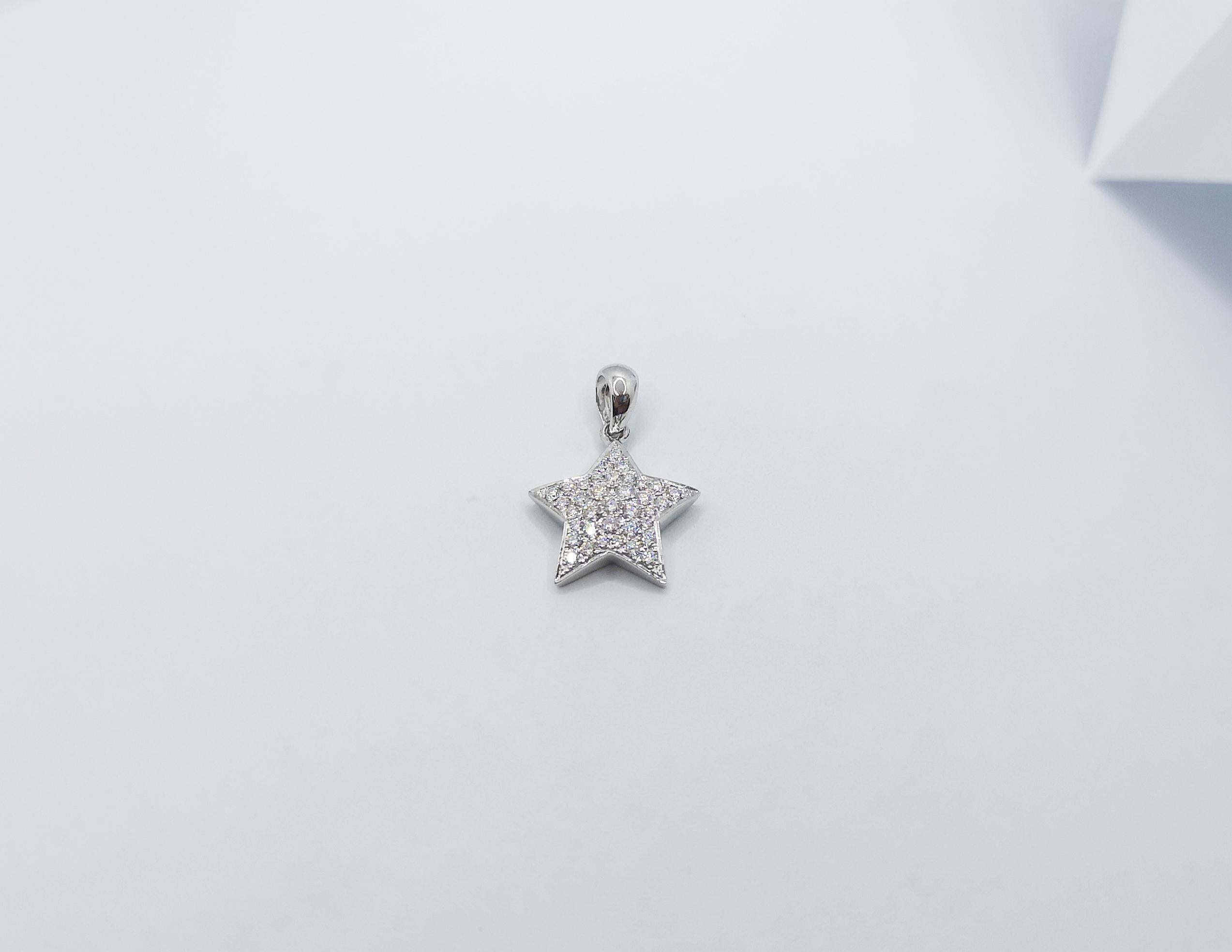 Diamond Star Pendant Set in 18 Karat White Gold Settings For Sale 1