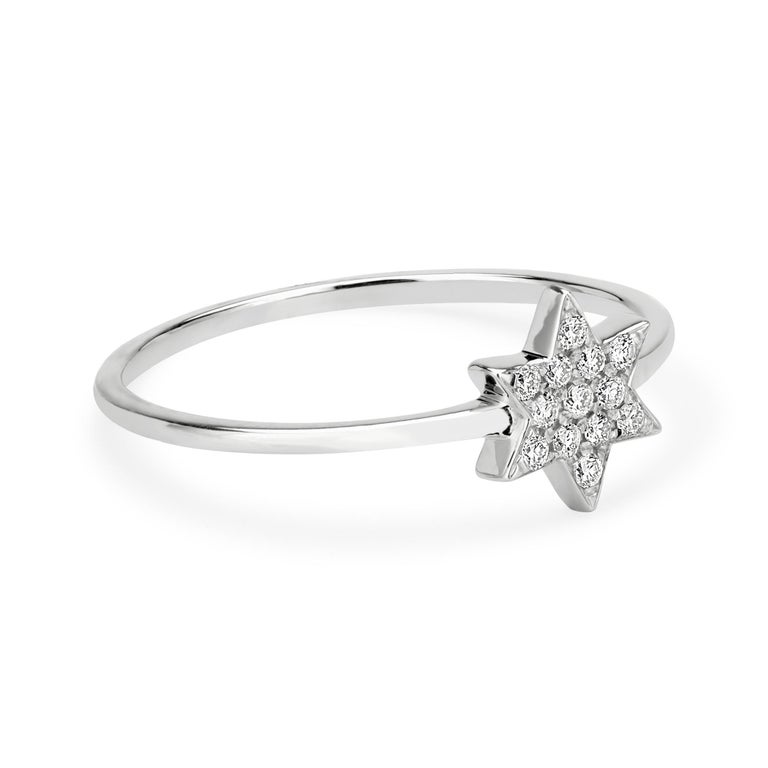 Diamond Star Ring in 18k White Gold For Sale at 1stDibs